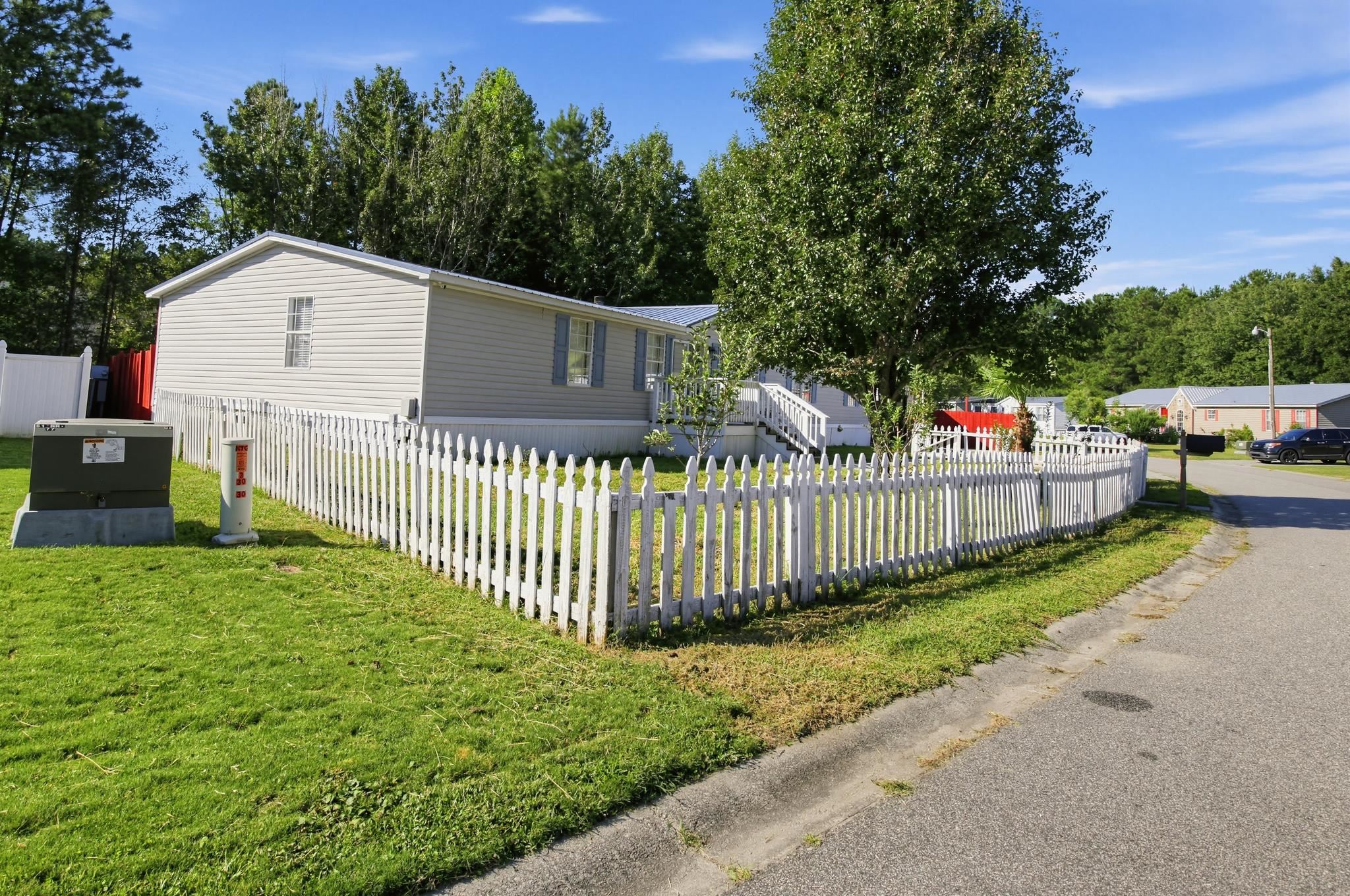 8187 Woodland Dr. Property Photo 2