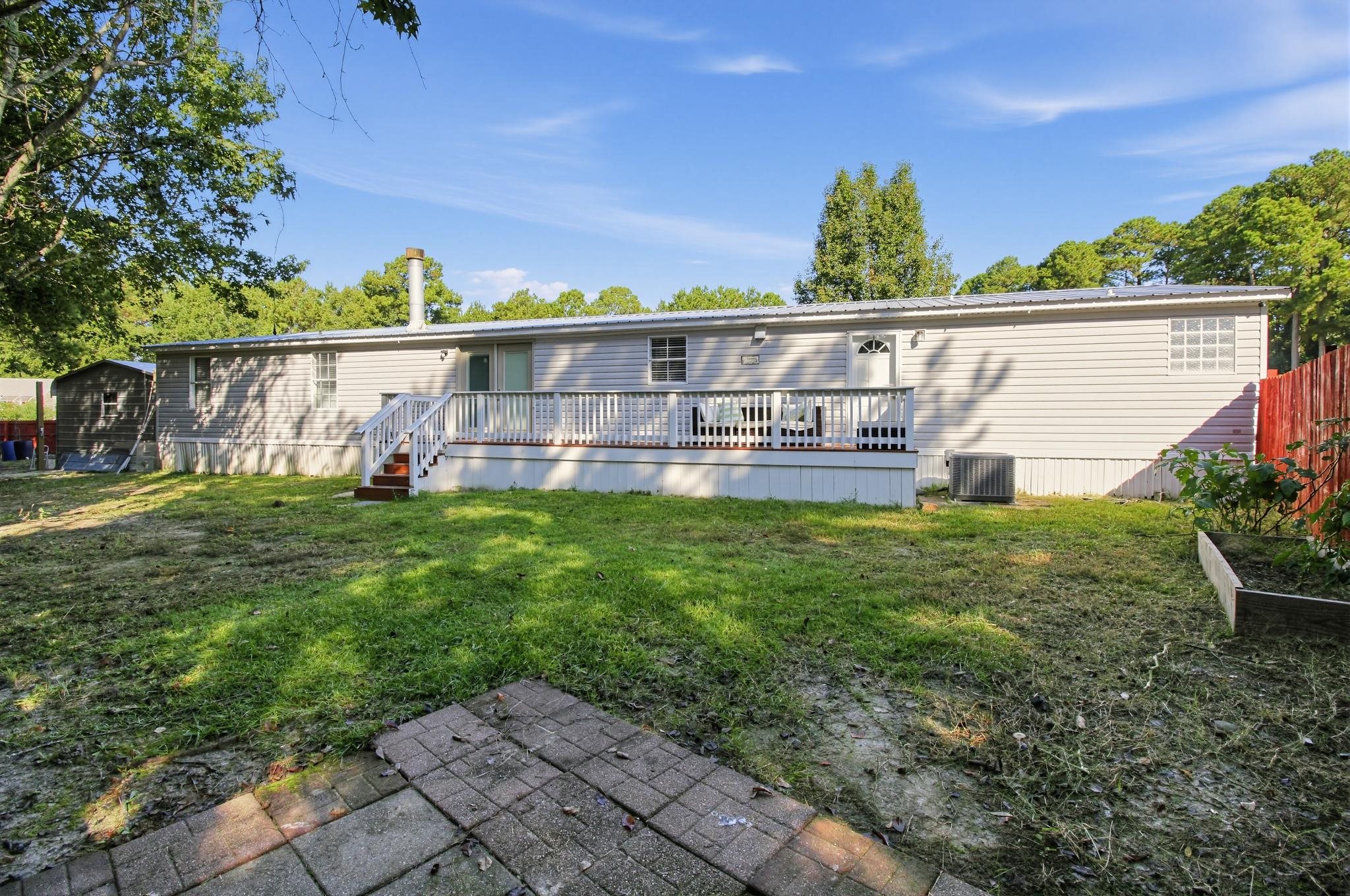 8187 Woodland Dr. Property Photo 4