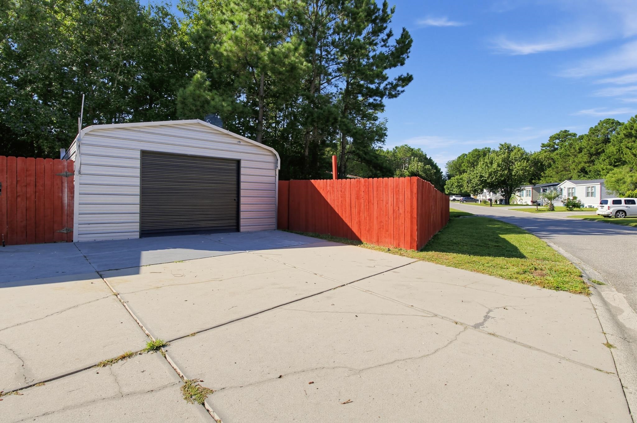 8187 Woodland Dr. Property Photo 6