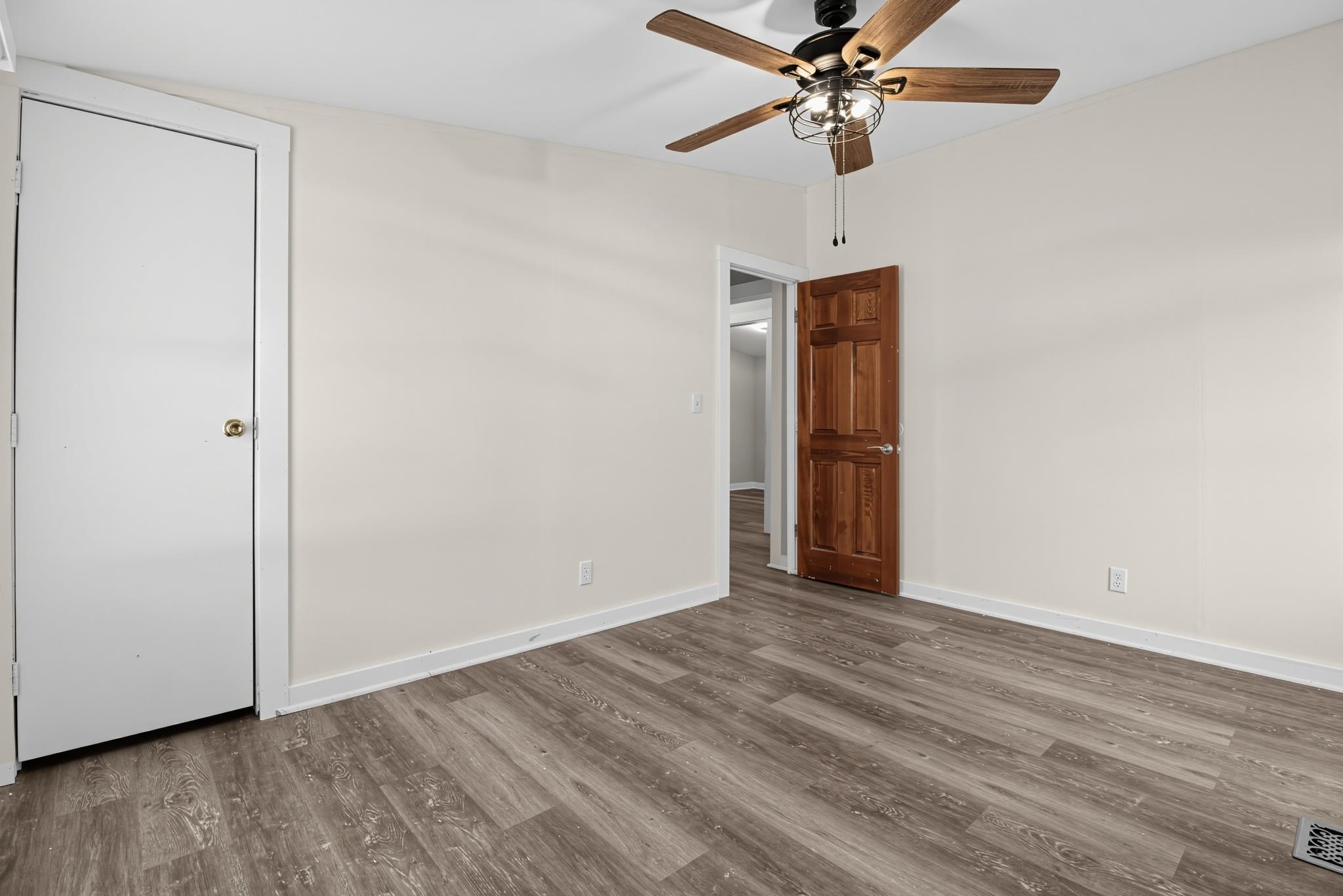 8187 Woodland Dr. Property Photo 21