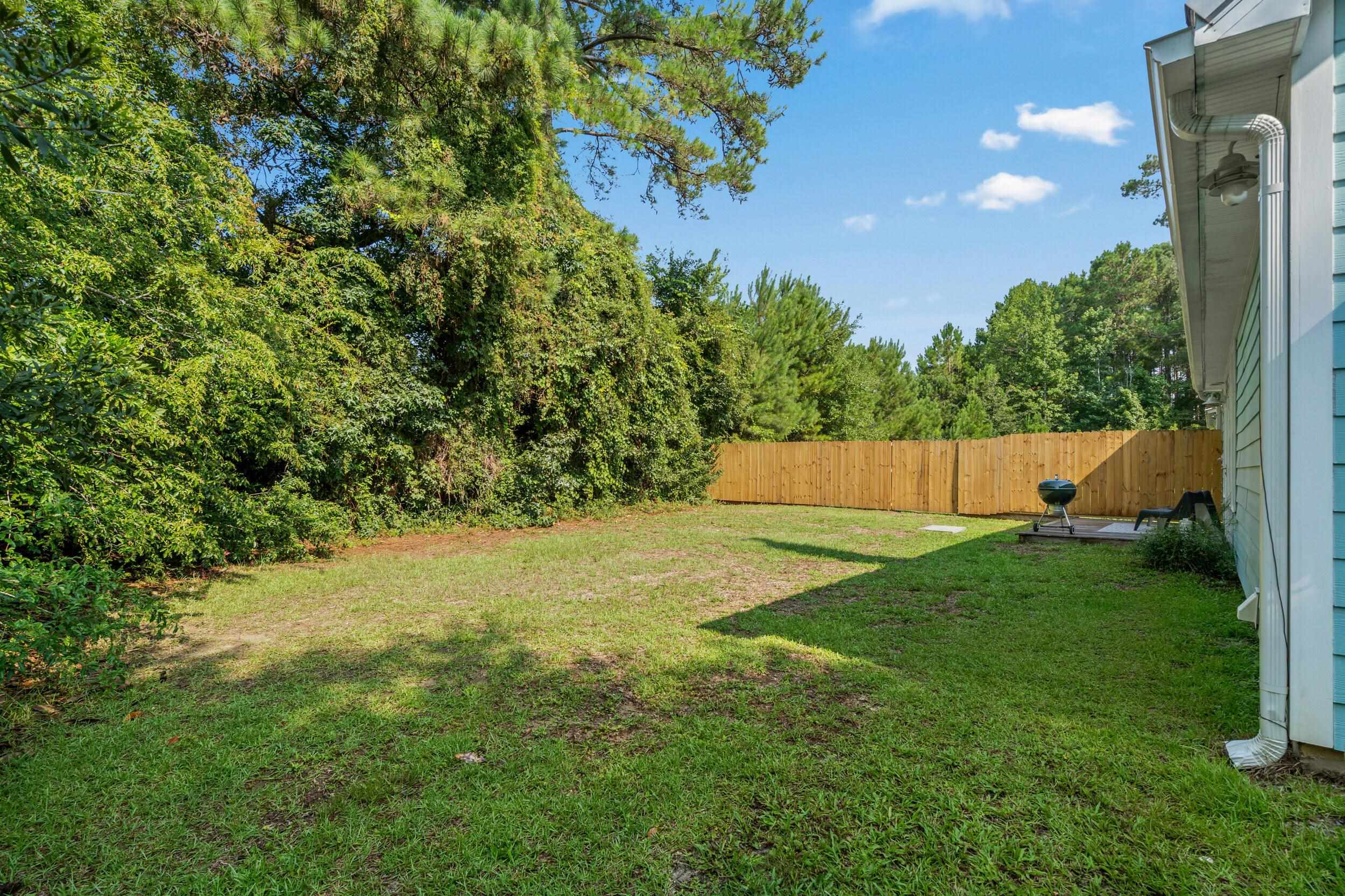 449 Sherman Dr. Property Photo 30