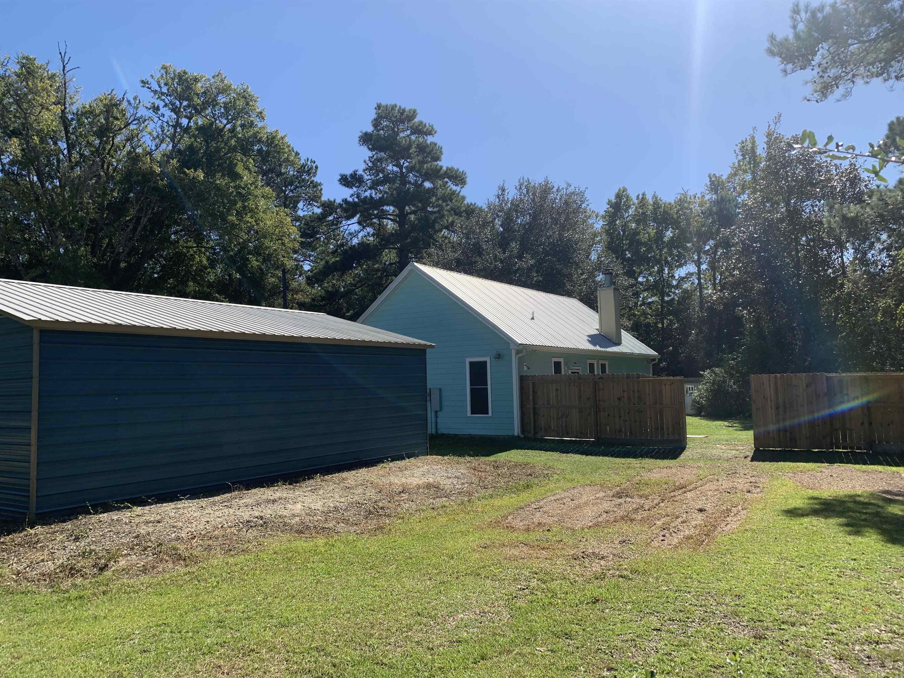 449 Sherman Dr. Property Photo 38
