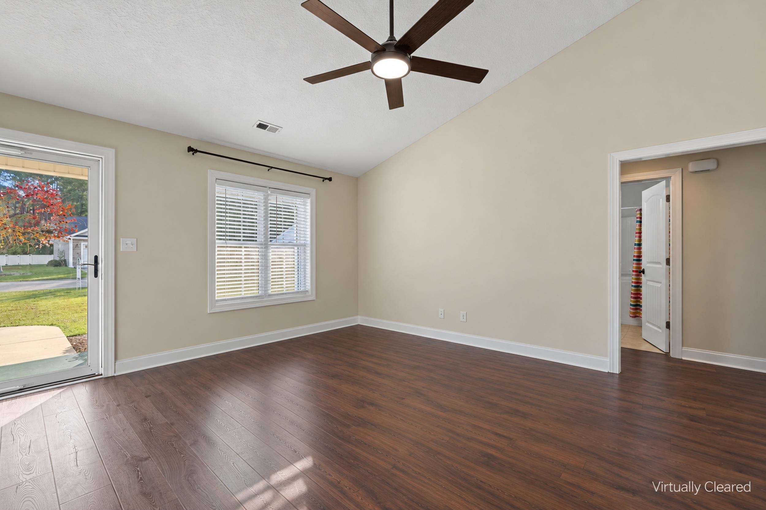 469 Oakham Dr. Property Photo 9