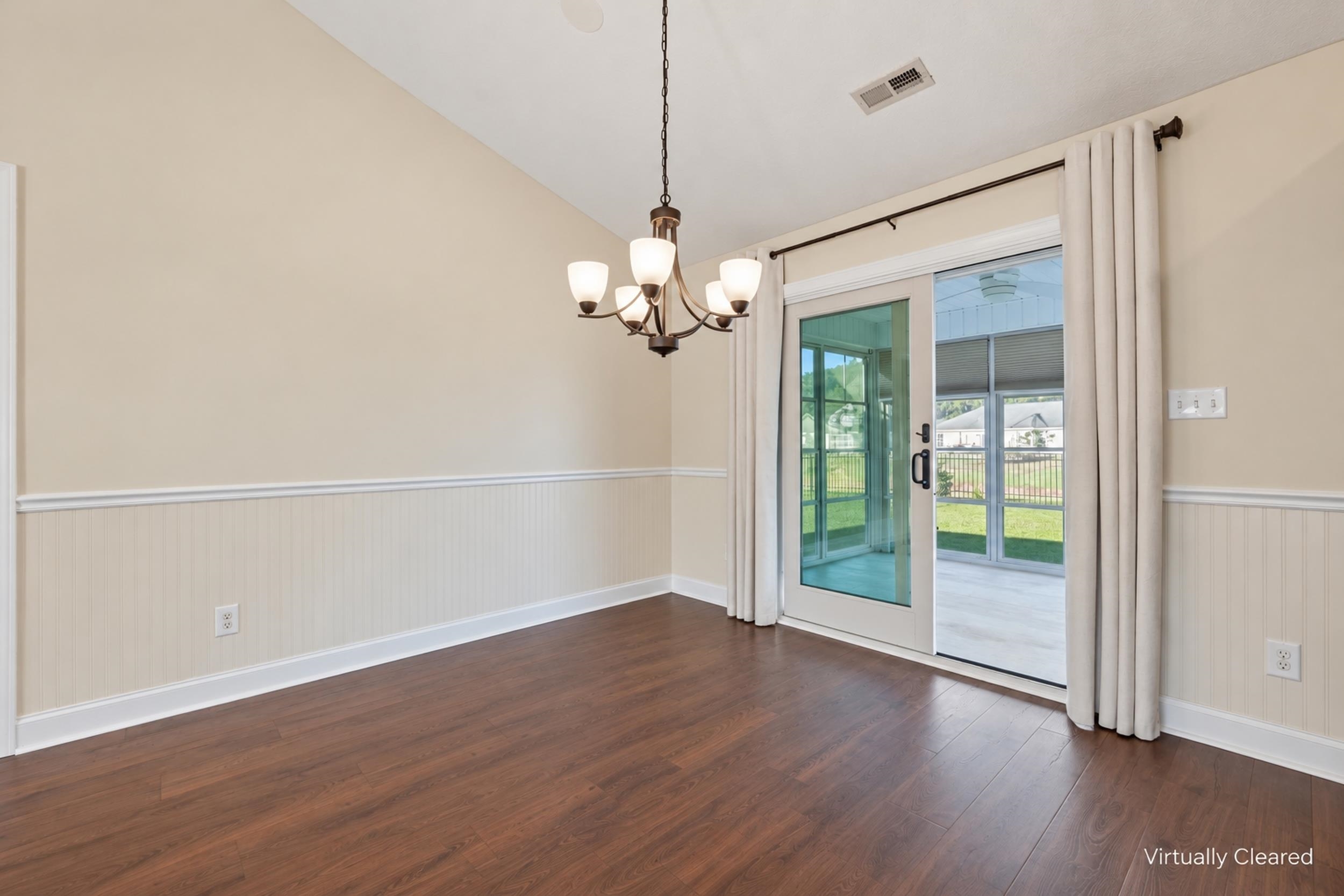 469 Oakham Dr. Property Photo 14