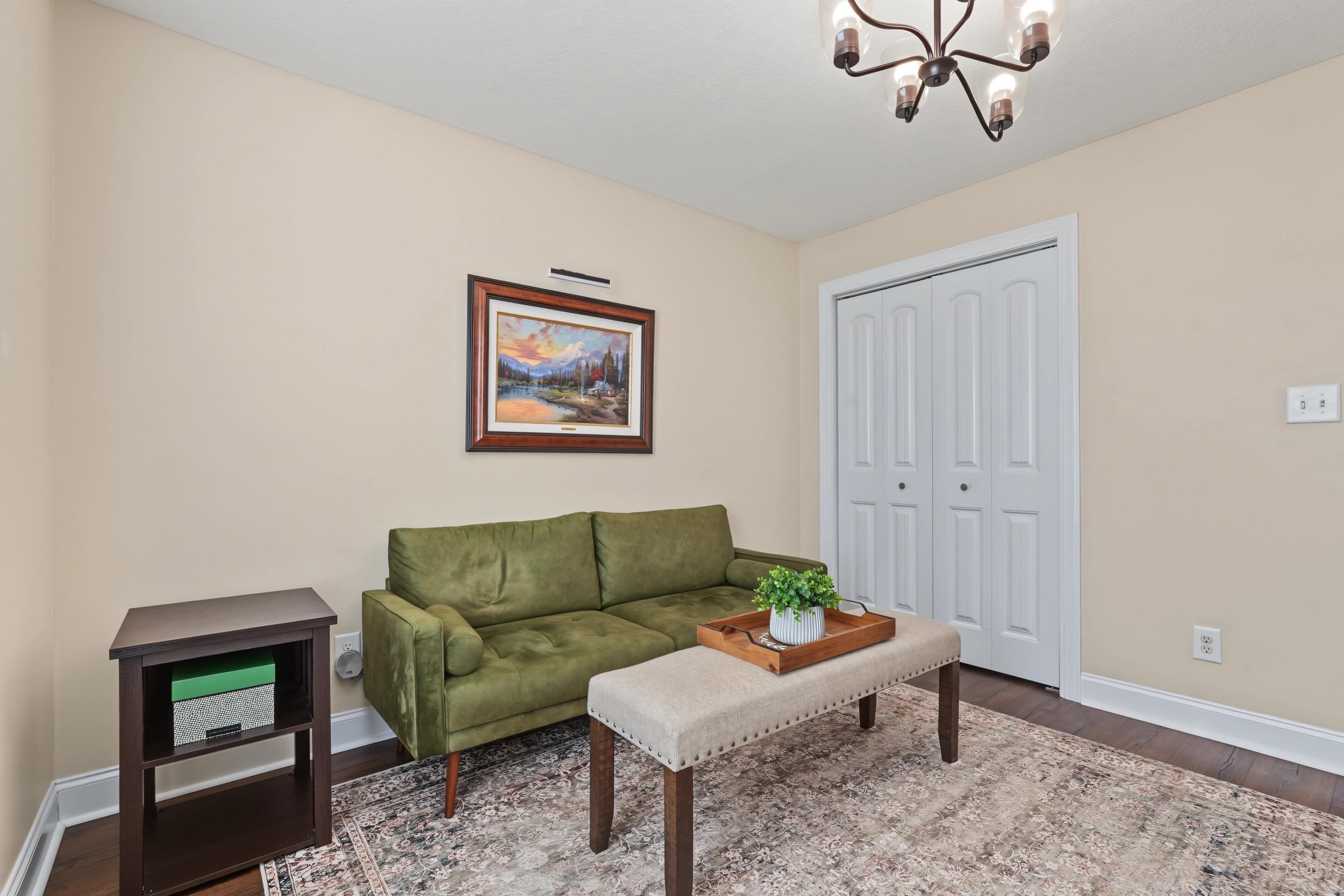 469 Oakham Dr. Property Photo 39