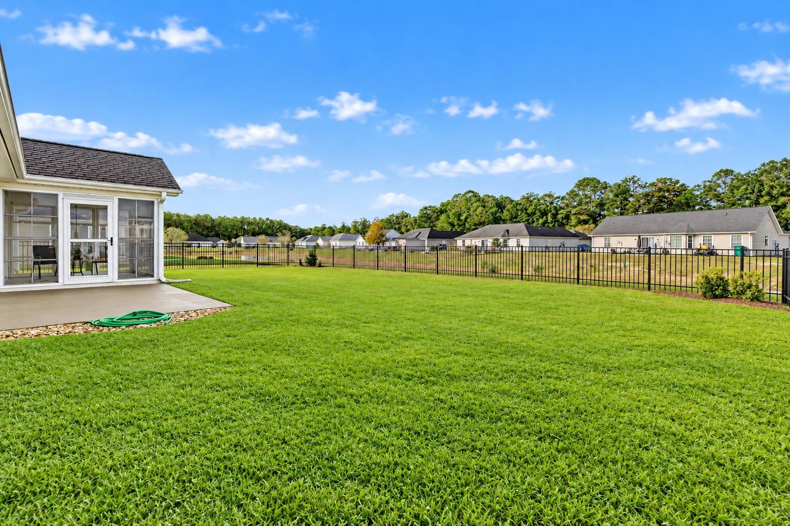 469 Oakham Dr. Property Photo 45