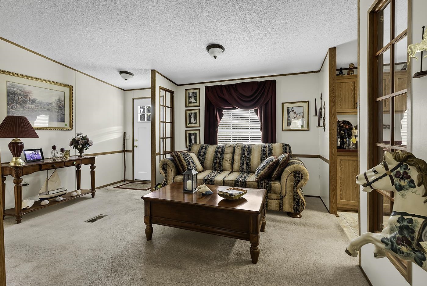 308 Summer Dr. Property Photo 4