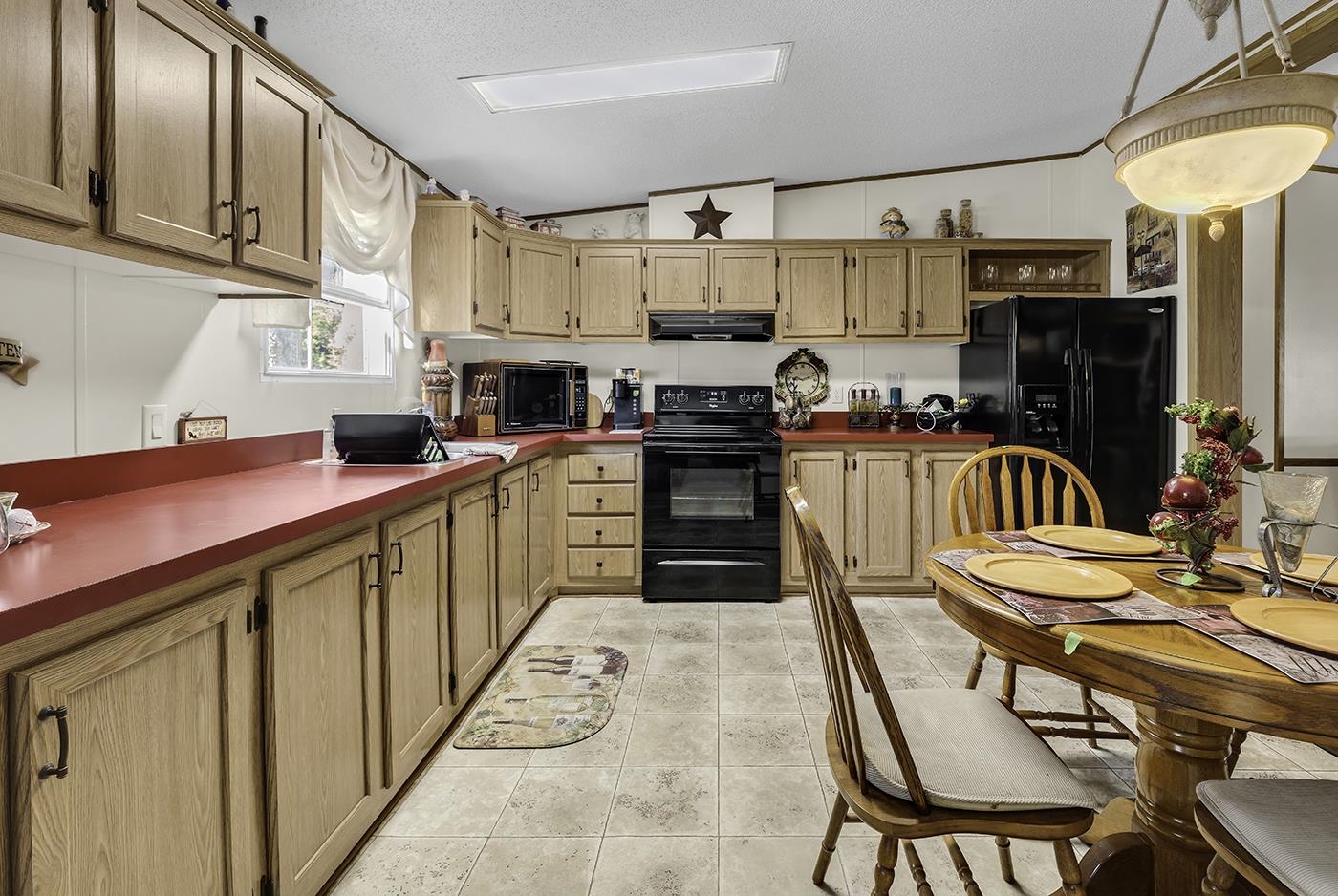 308 Summer Dr. Property Photo 17