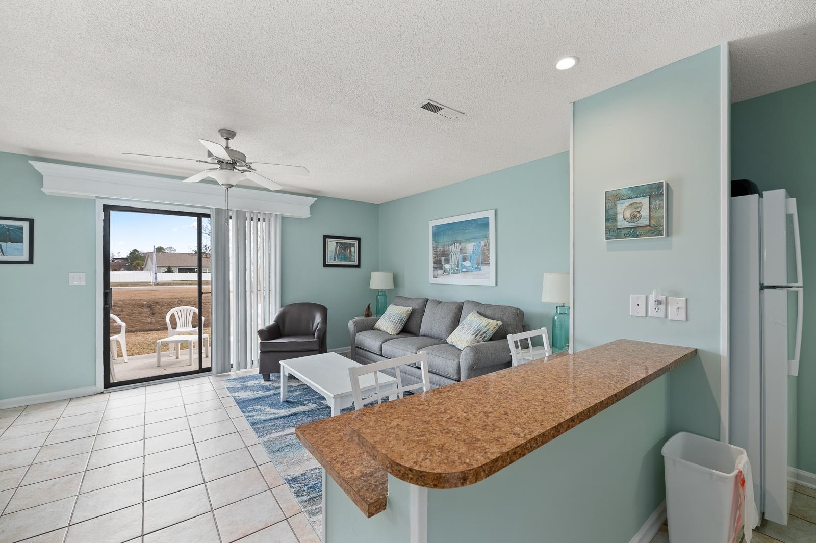 201 Double Eagle Dr. Property Photo 4