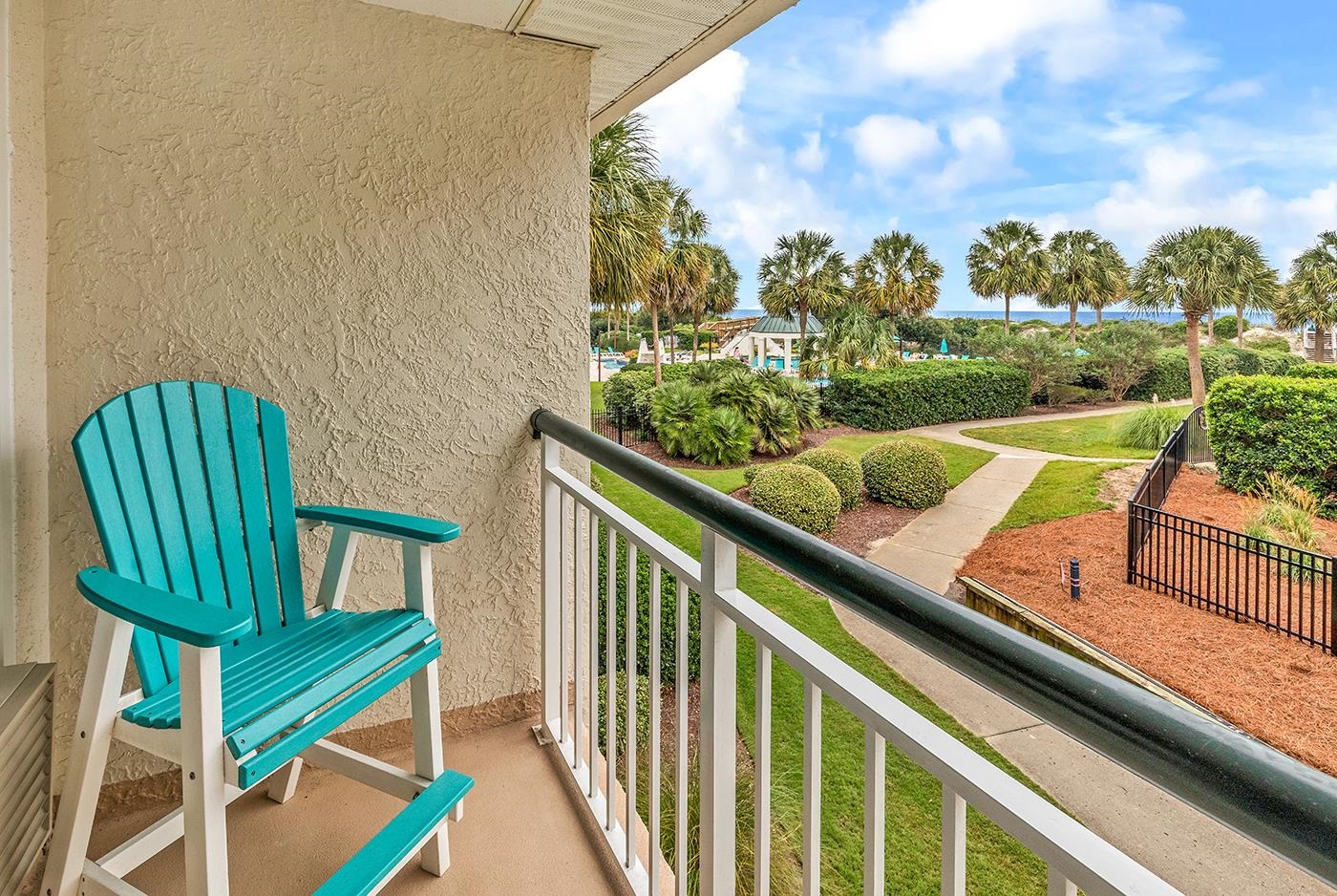 601 Retreat Beach Circle Property Photo 2