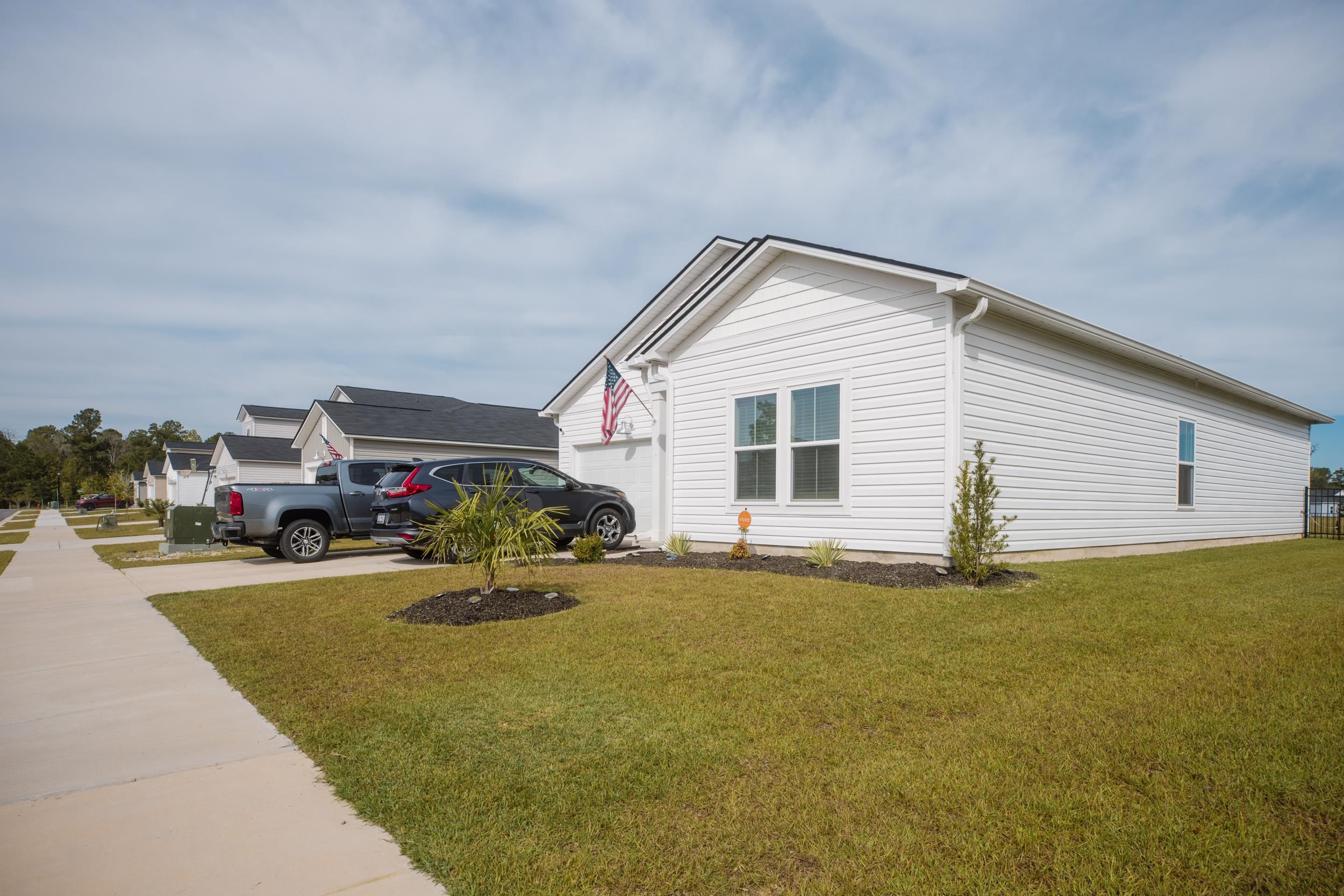 143 Warner Crossing Way Property Photo 2