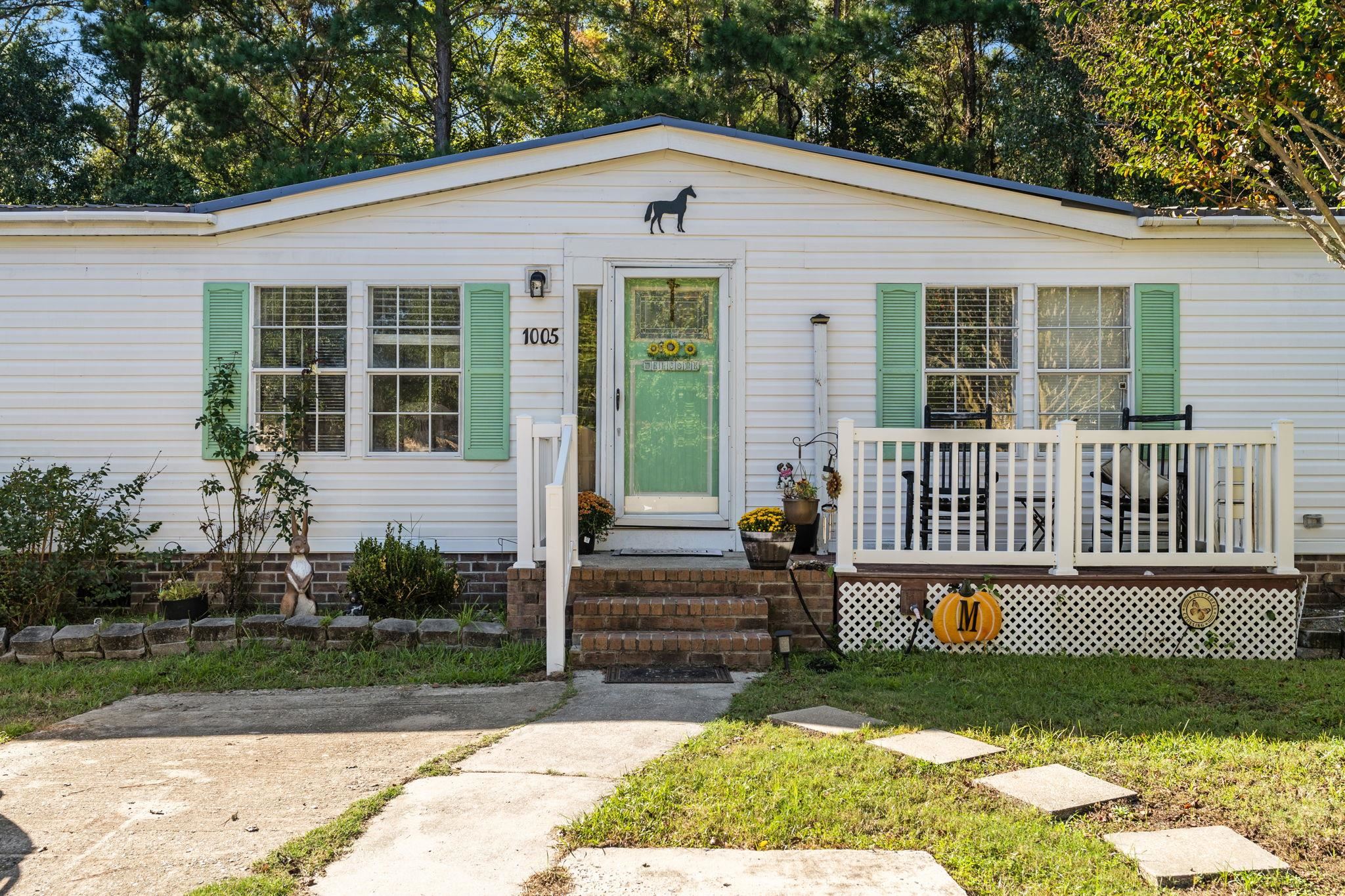 1005 Weslin Creek Dr. Property Photo 3