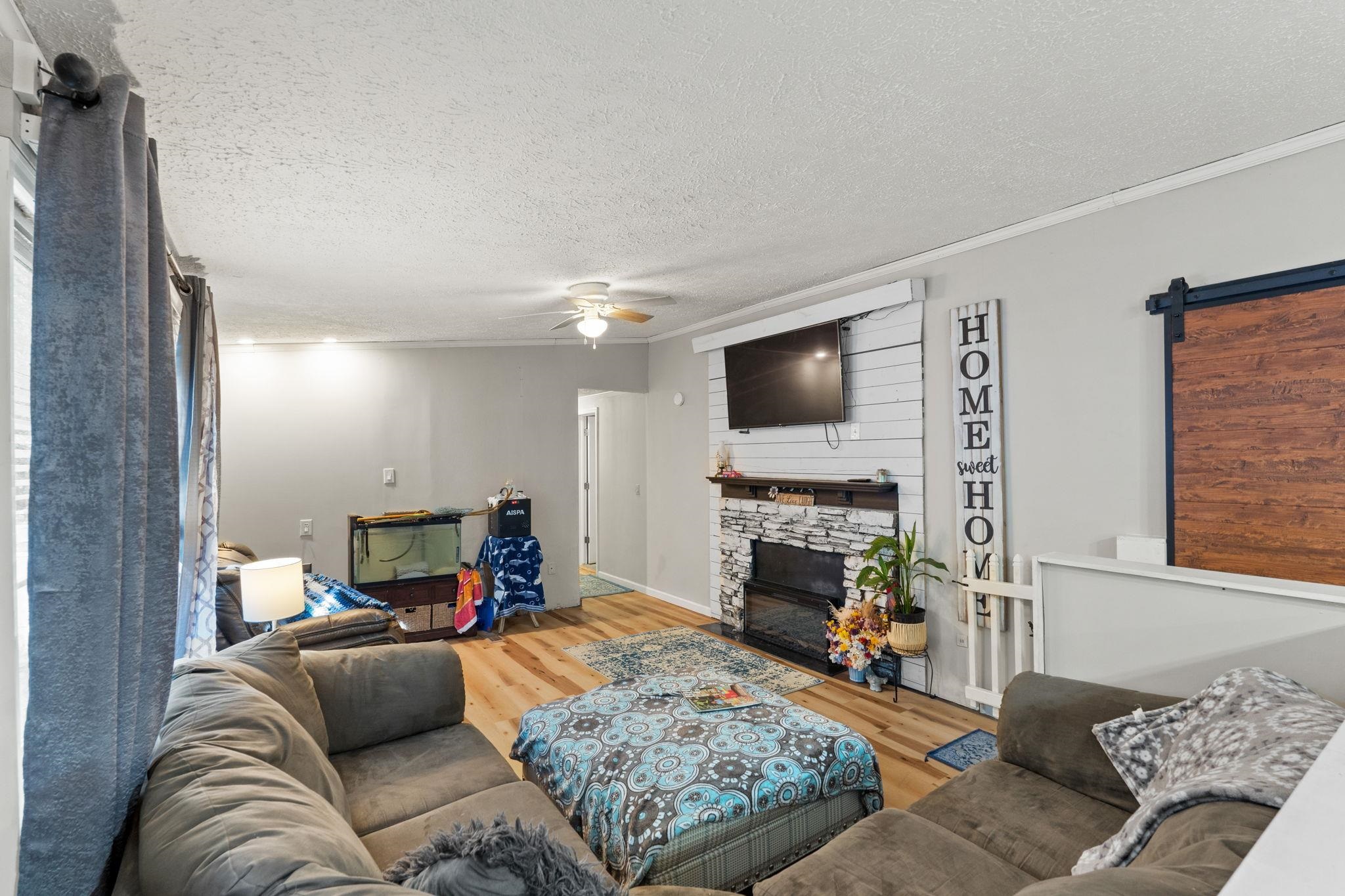1005 Weslin Creek Dr. Property Photo 4