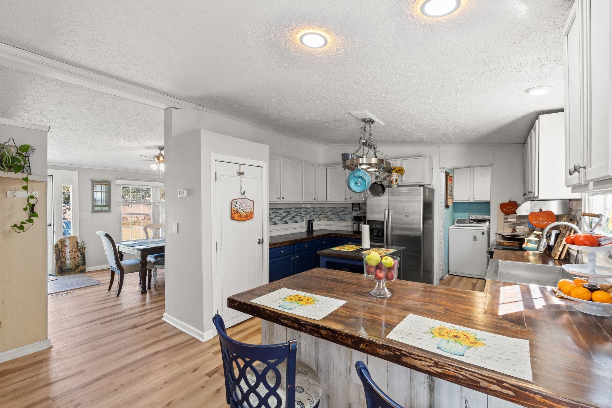 1005 Weslin Creek Dr. Property Photo 12