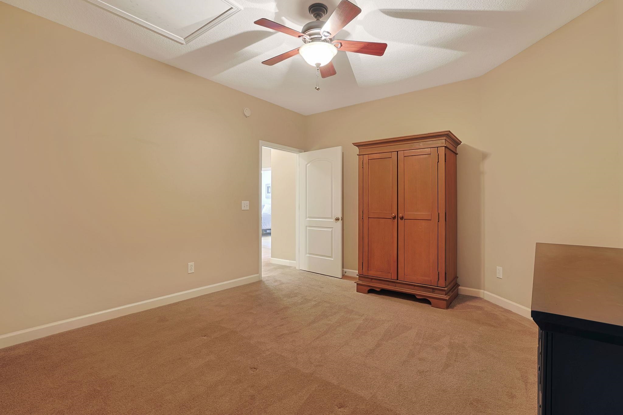 822 Foxtail Dr. Property Photo 28