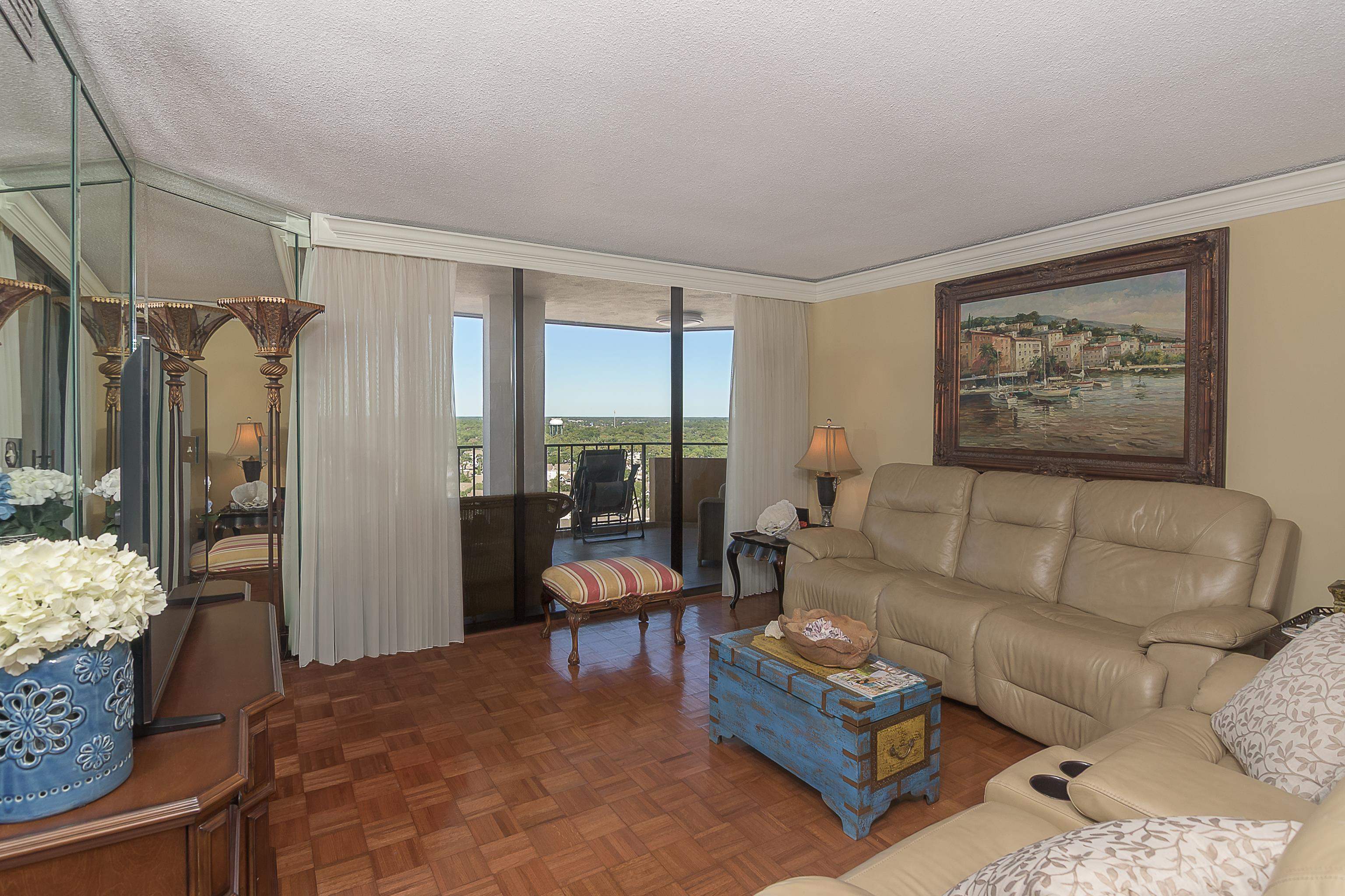 9650 Shore Dr. Property Photo 4