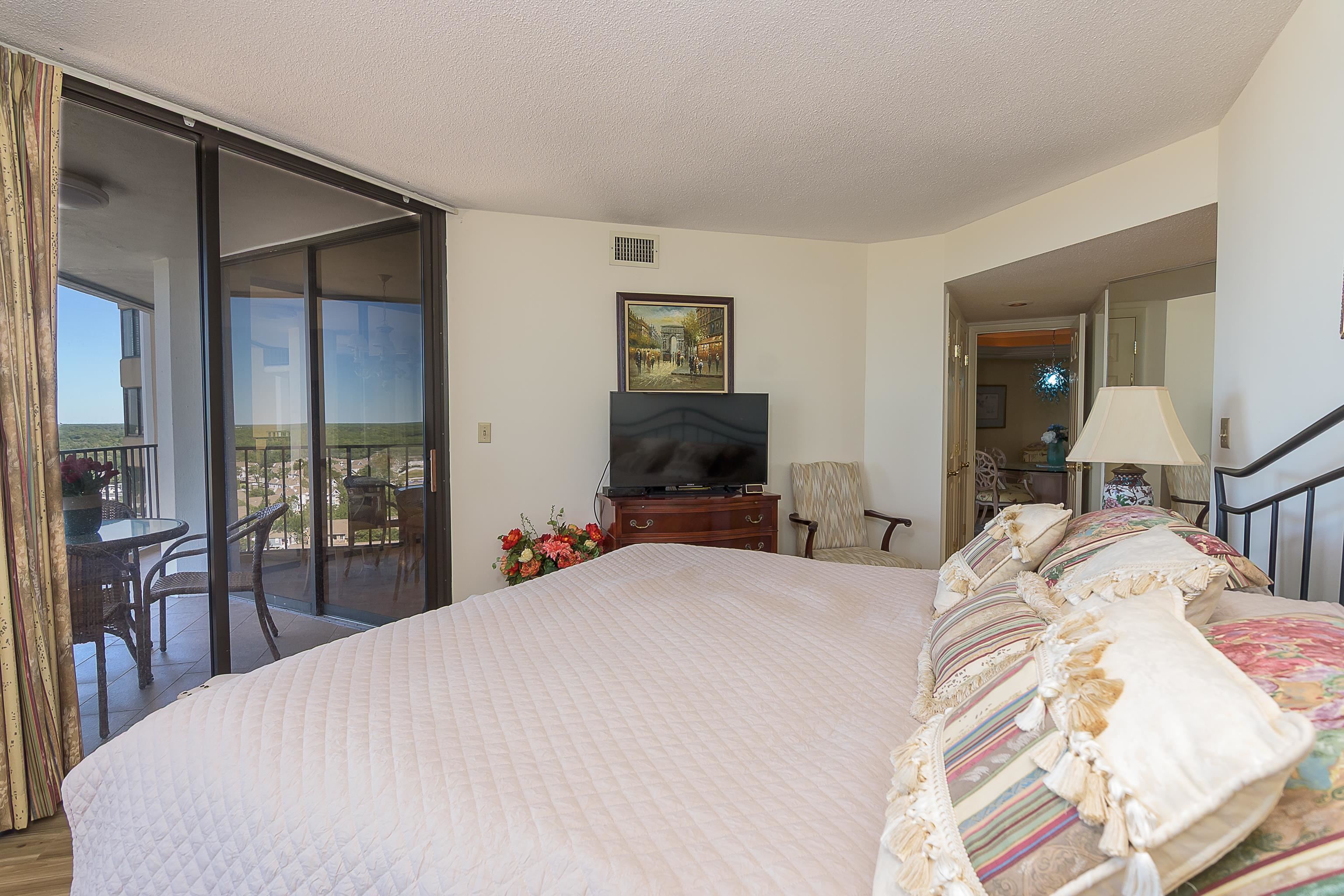 9650 Shore Dr. Property Photo 14