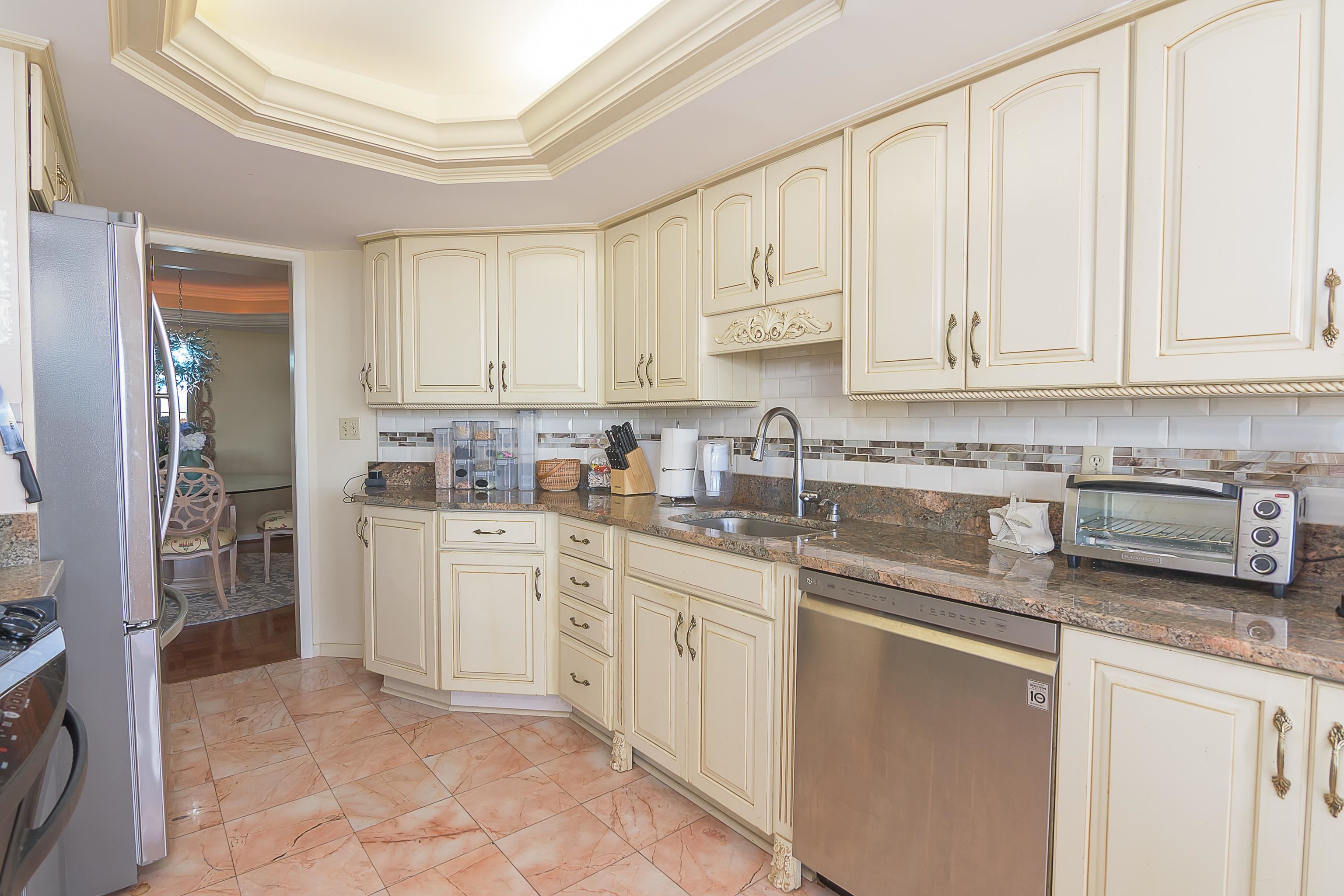 9650 Shore Dr. Property Photo 24