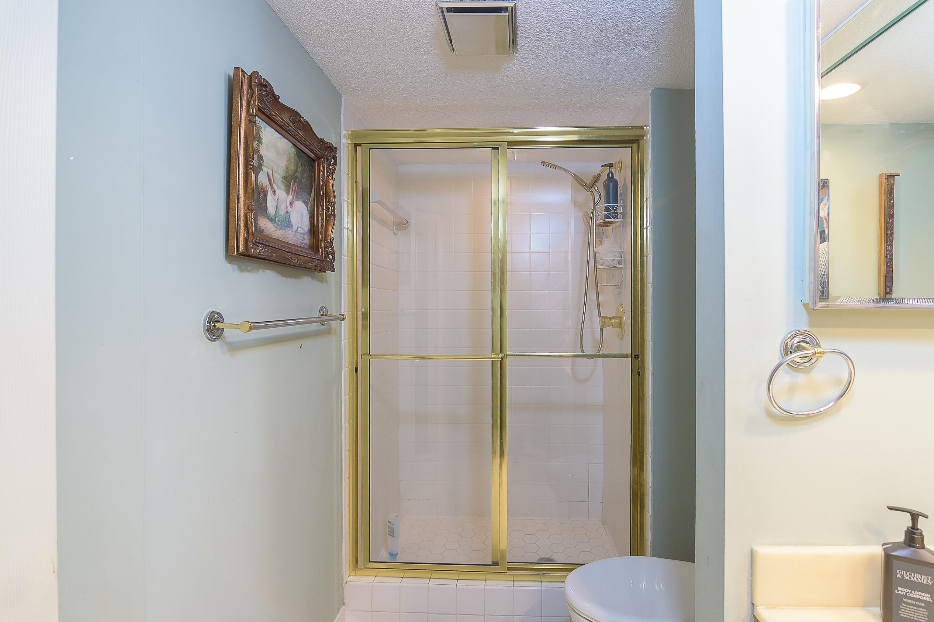 9650 Shore Dr. Property Photo 51