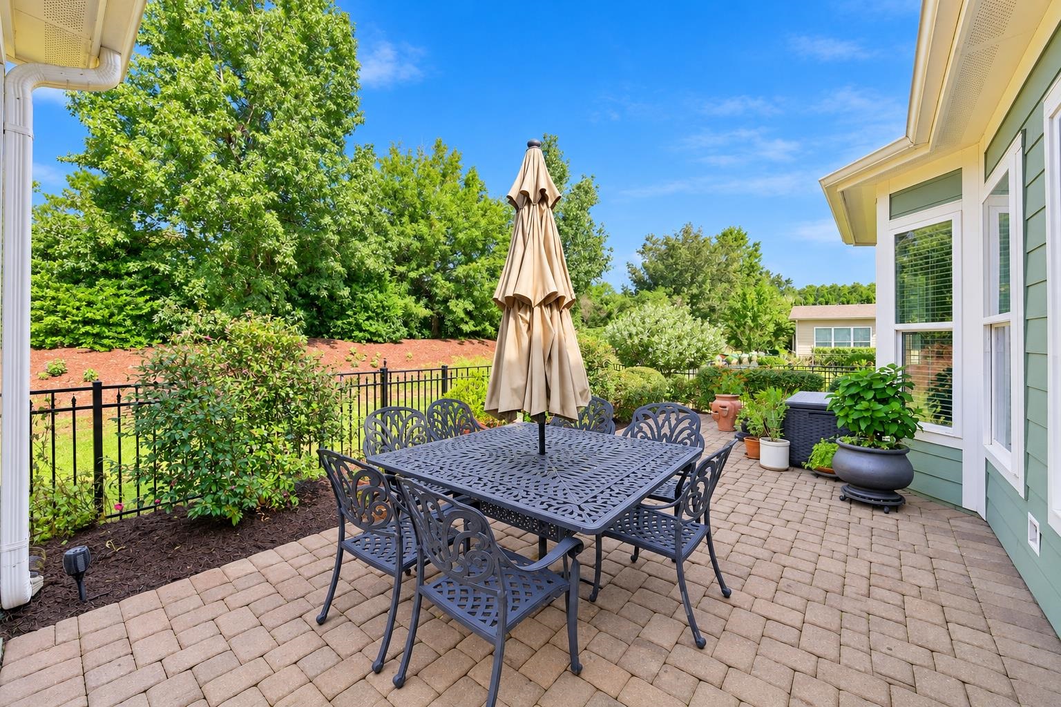 1755 Orchard Dr. Property Photo 11