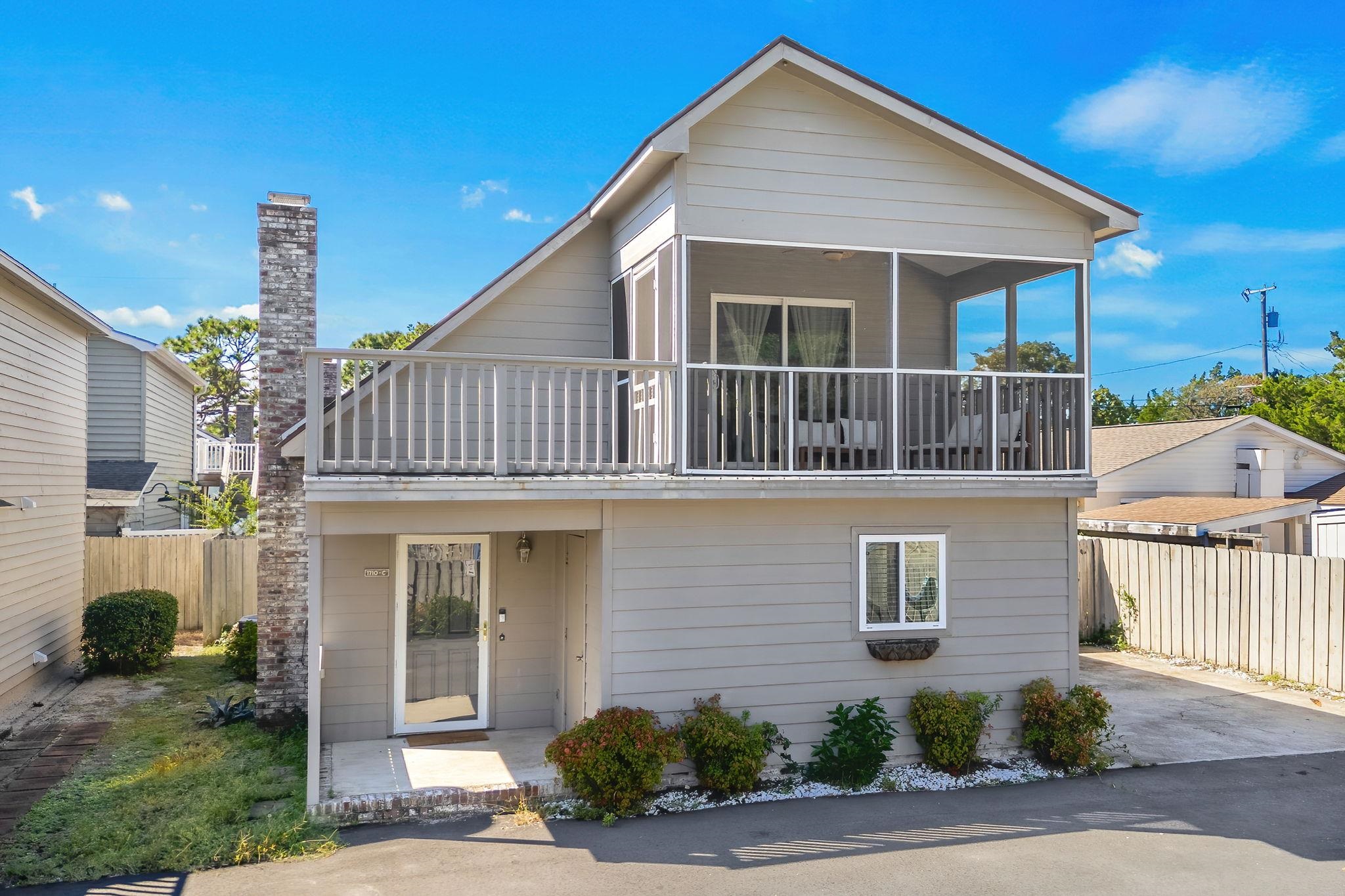 1710-c Edge Dr. Property Photo 1