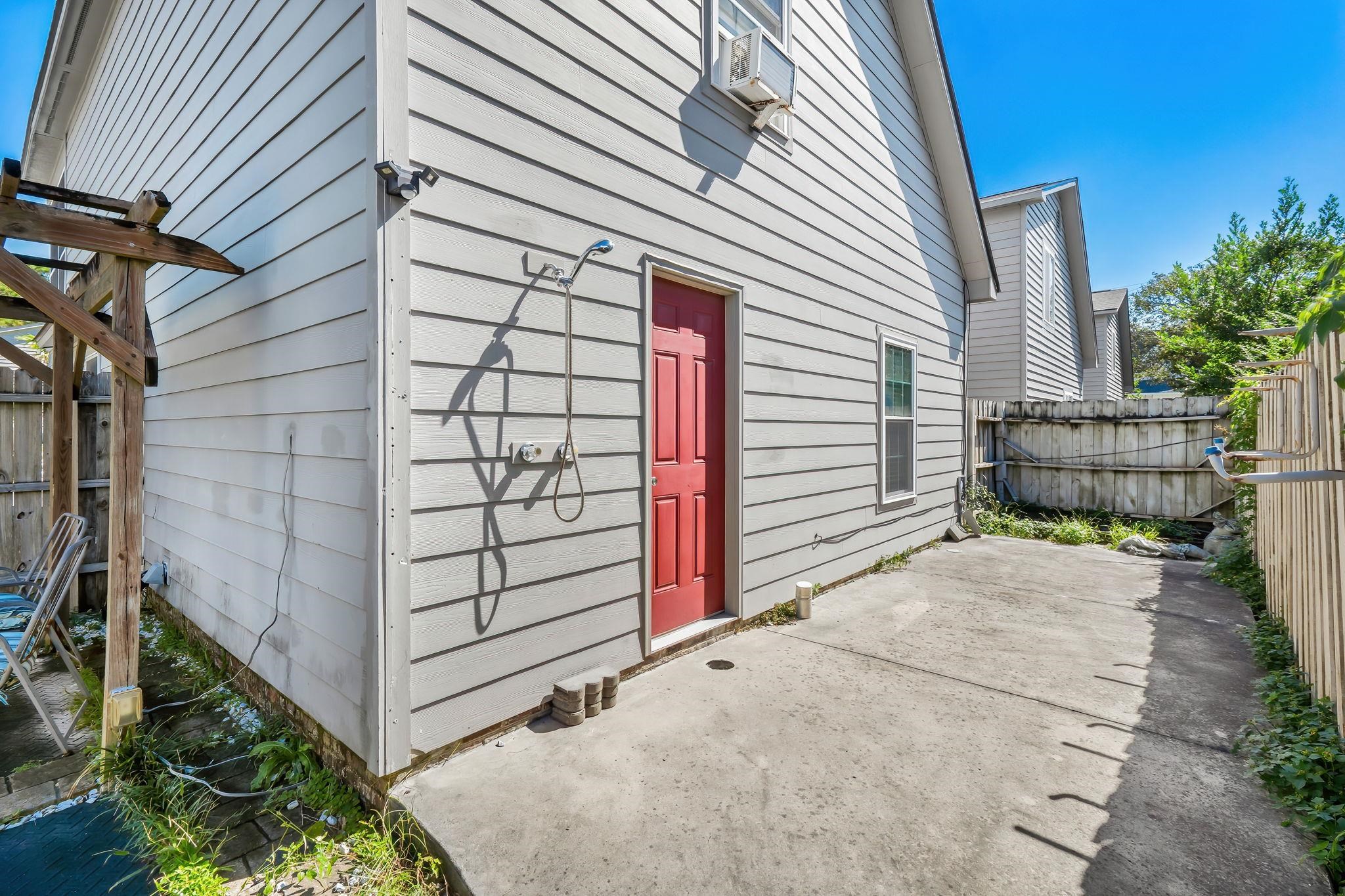 1710-c Edge Dr. Property Photo 26