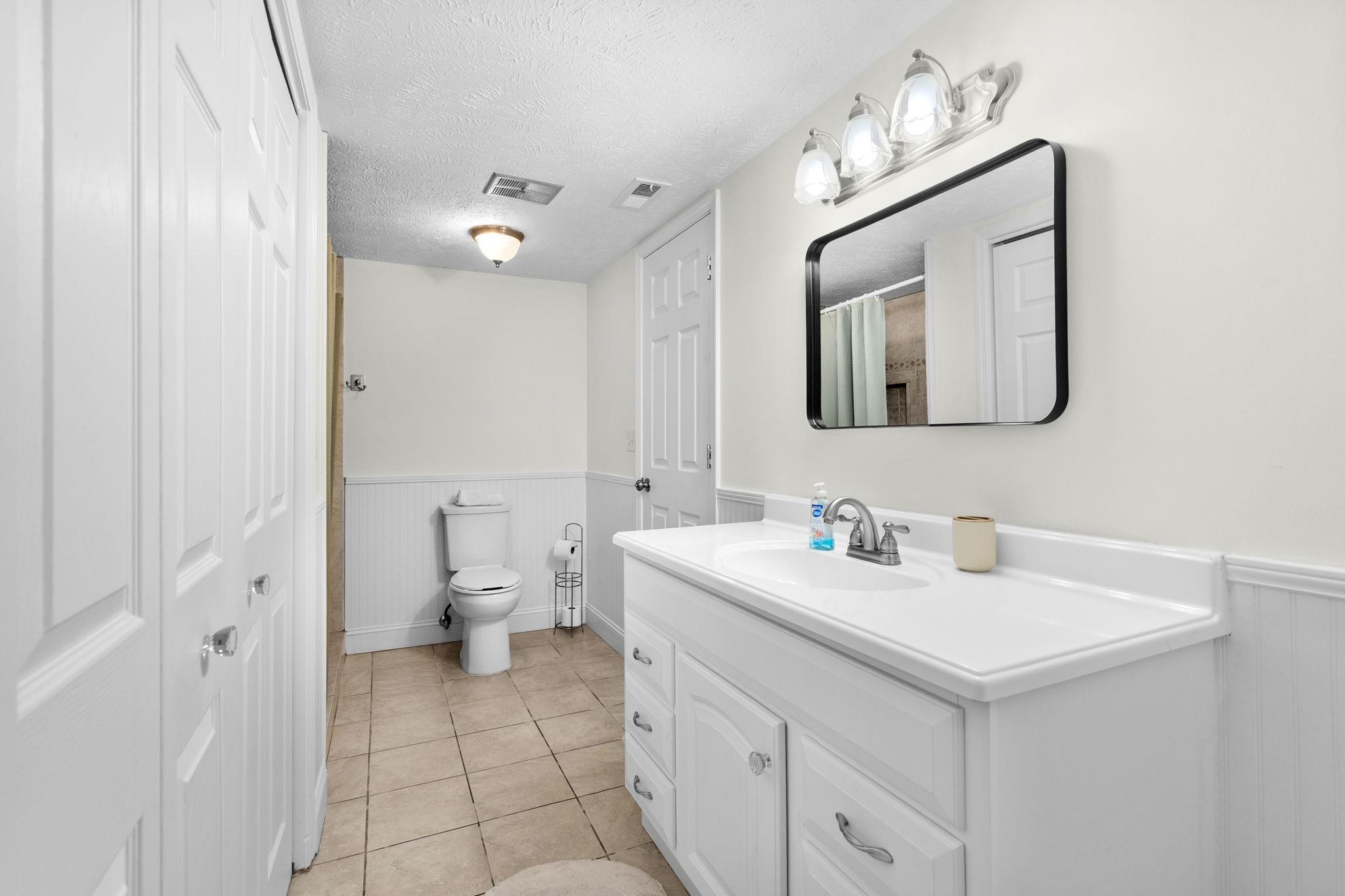 1710-c Edge Dr. Property Photo 33