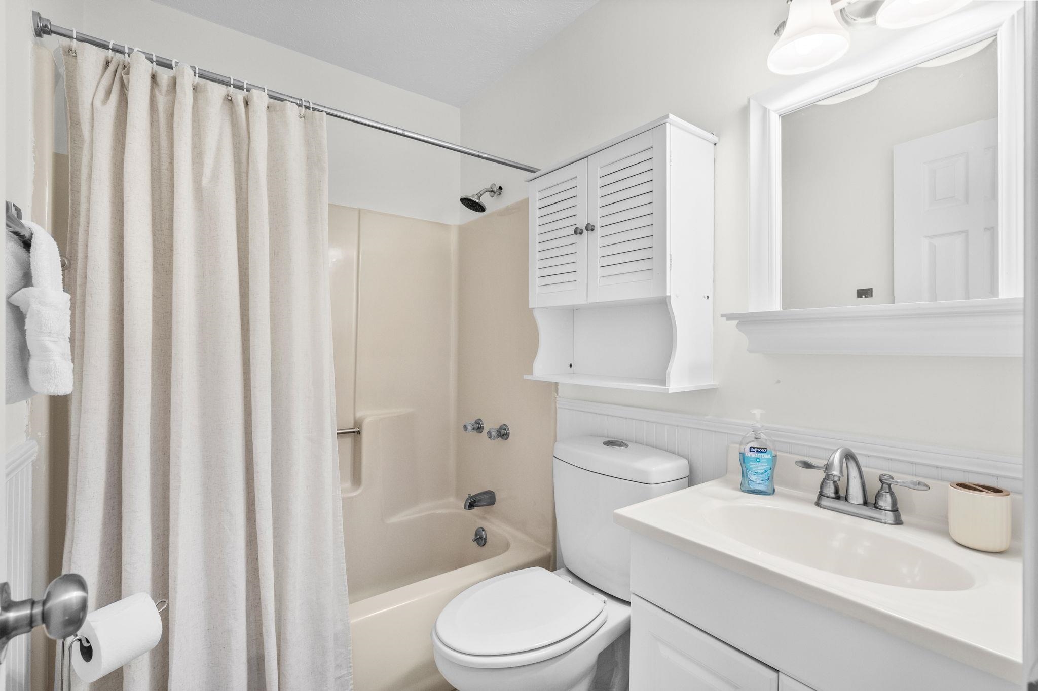 1710-c Edge Dr. Property Photo 48