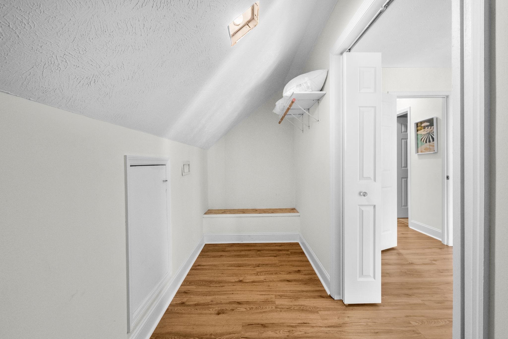 1710-c Edge Dr. Property Photo 49