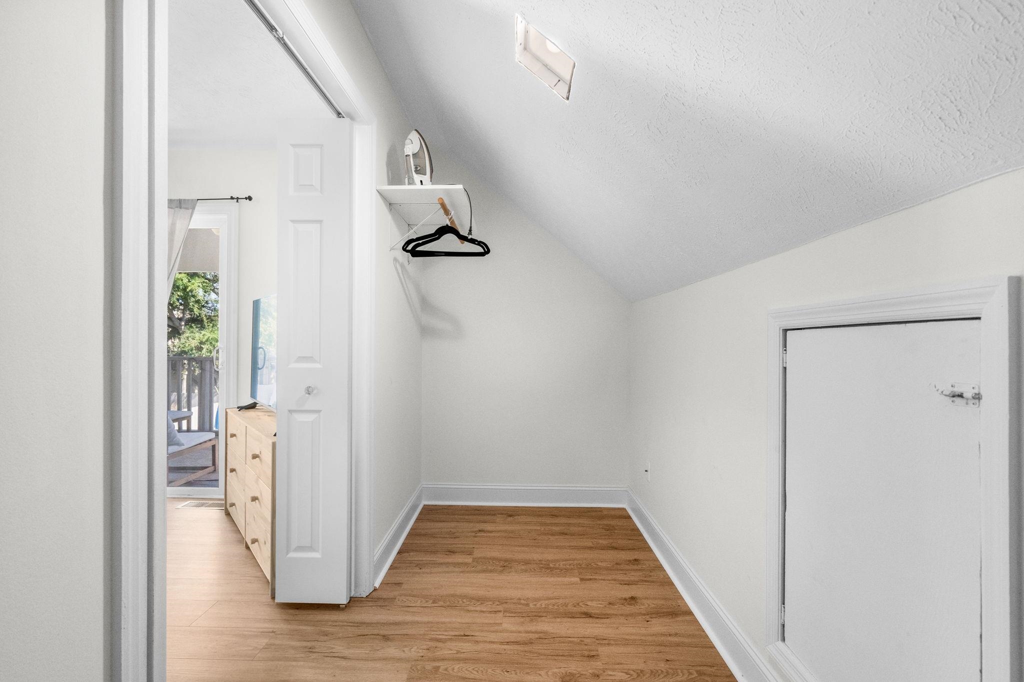 1710-c Edge Dr. Property Photo 50