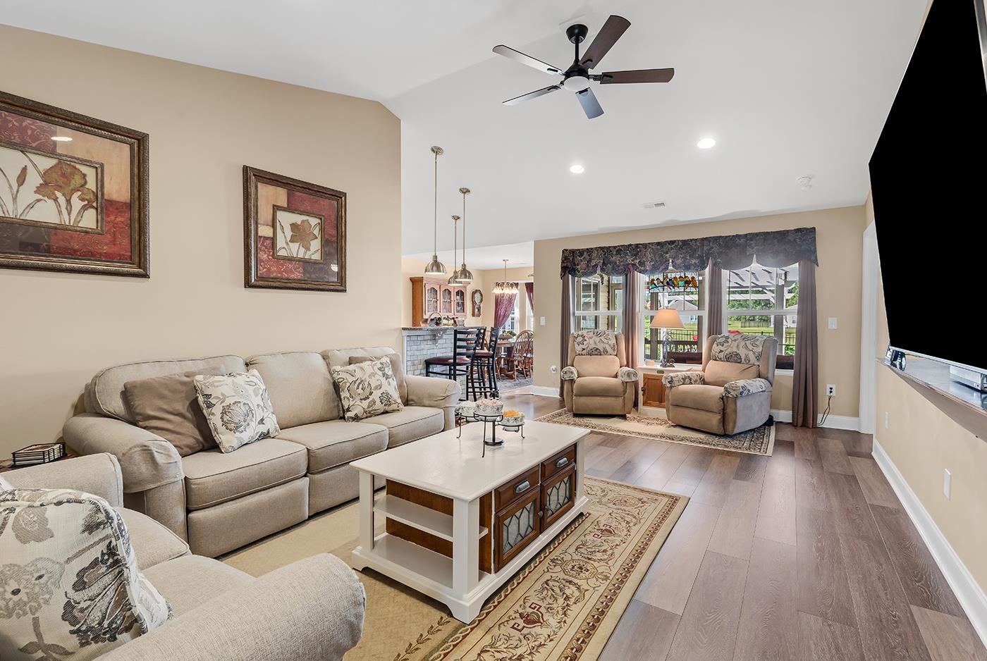 3413 Holly Loop Property Photo 19