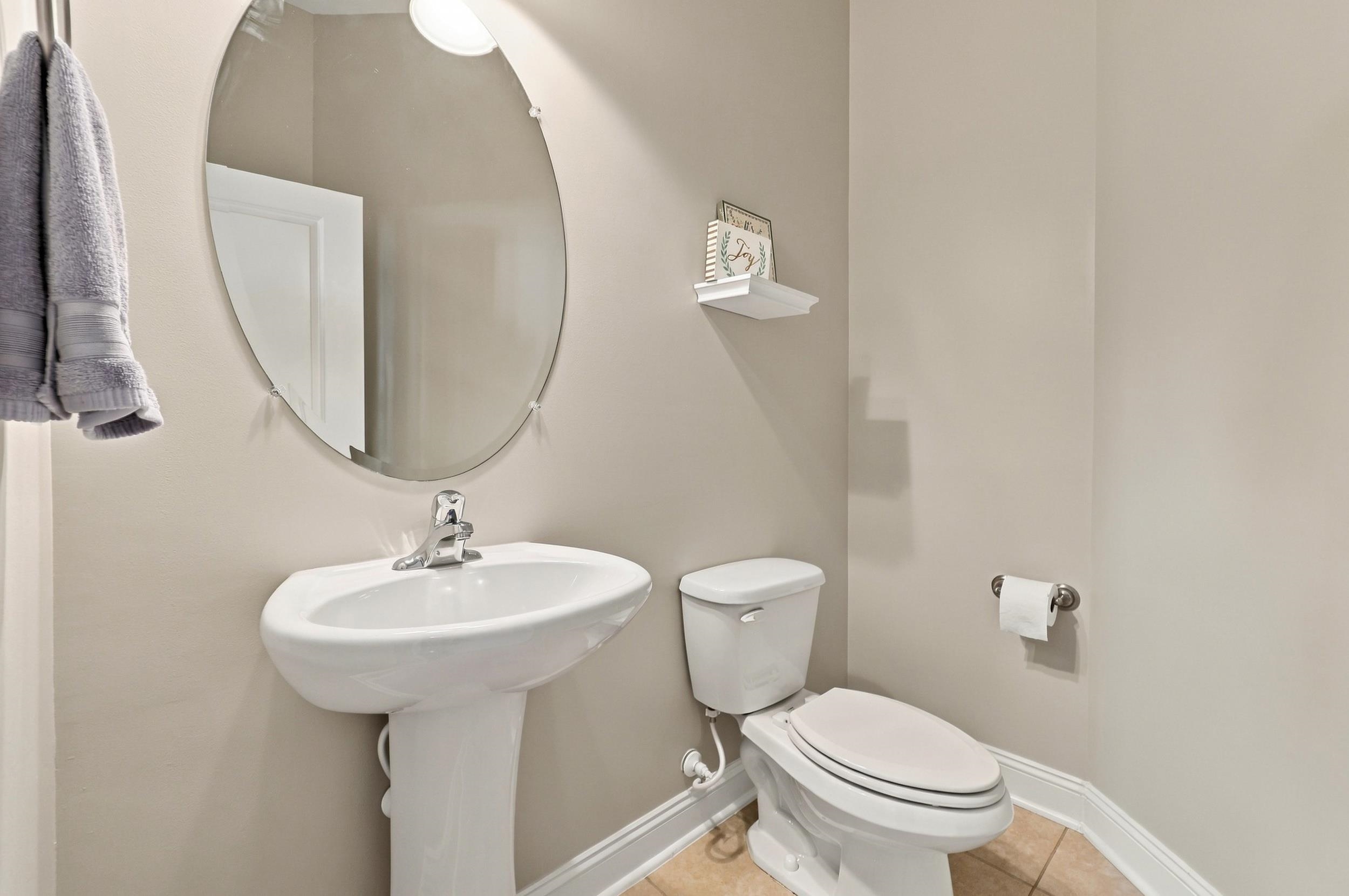 3001 Chesterwood Ct. Property Photo 35