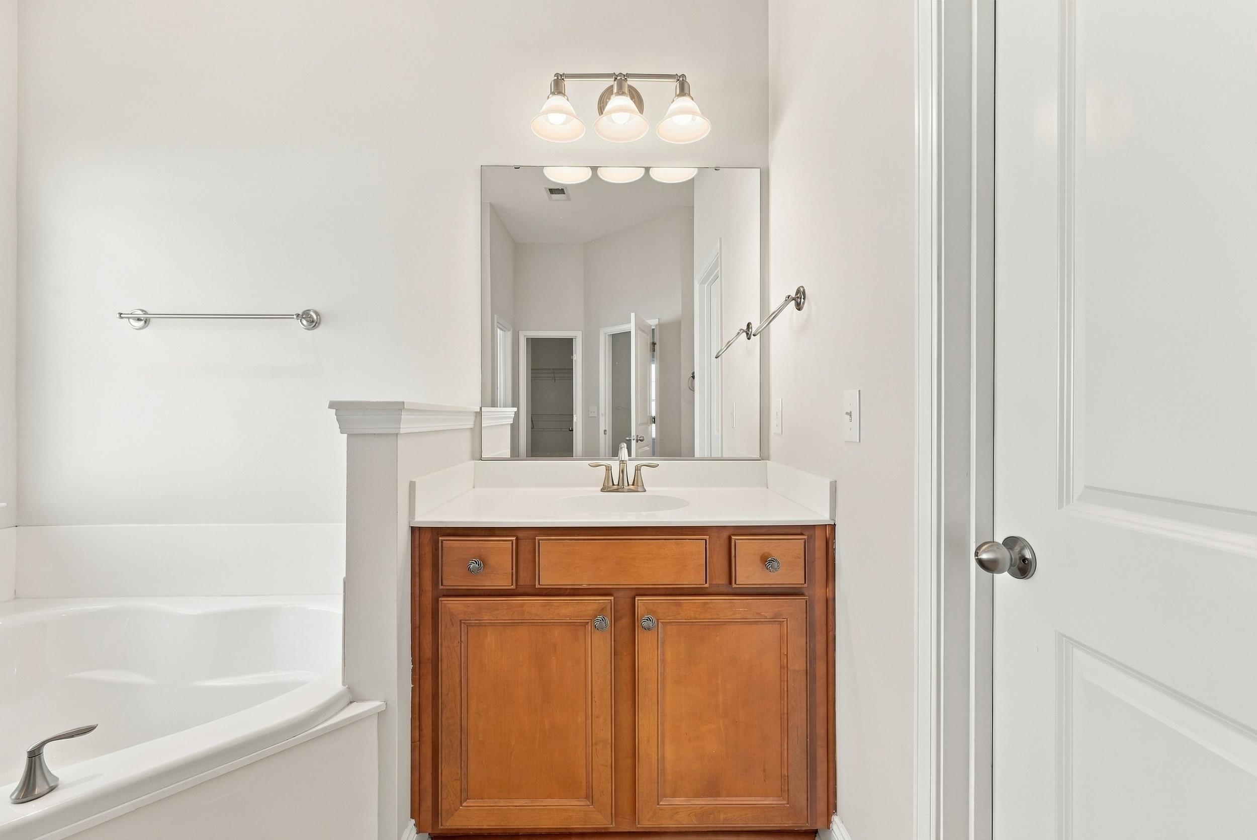 3001 Chesterwood Ct. Property Photo 38