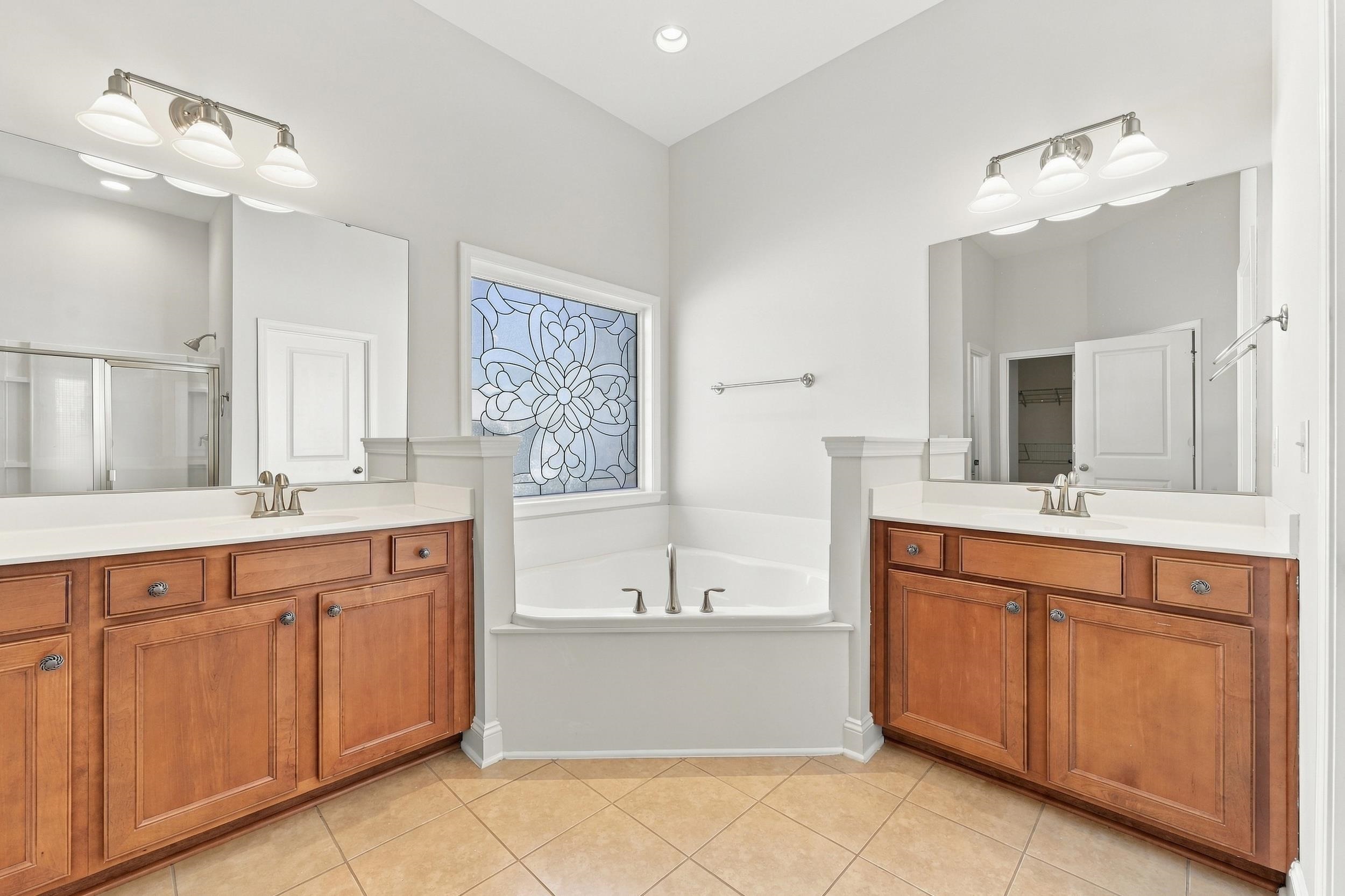 3001 Chesterwood Ct. Property Photo 39