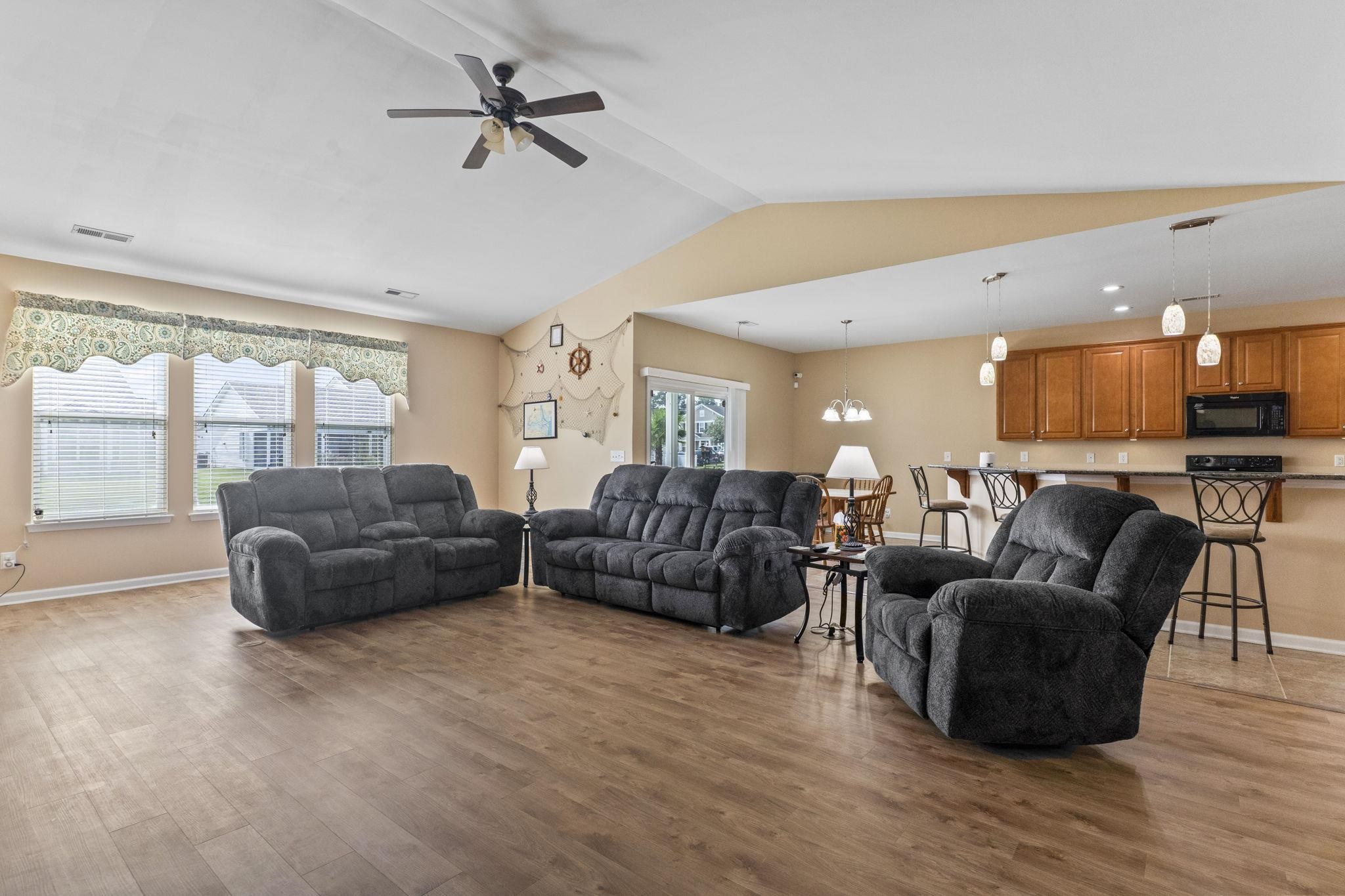 1725 Boyne Dr. Property Photo 7