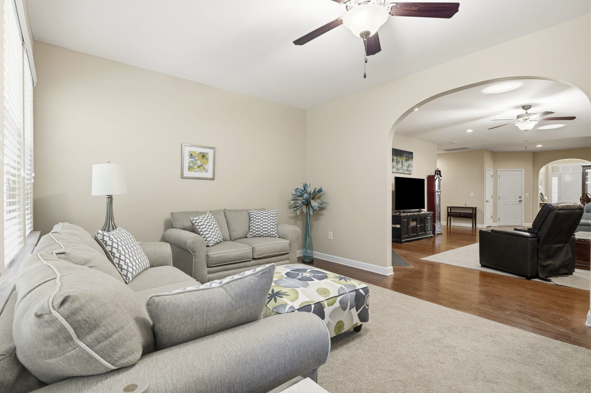 277 Ridge Point Dr. Property Photo 10