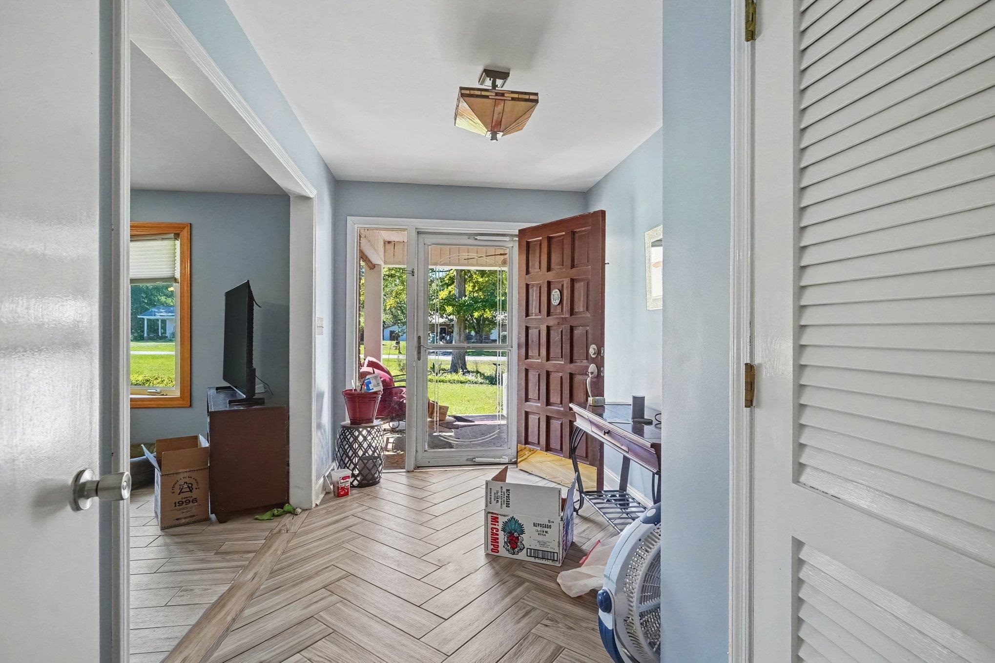 4629 Circle Dr. Property Photo 4