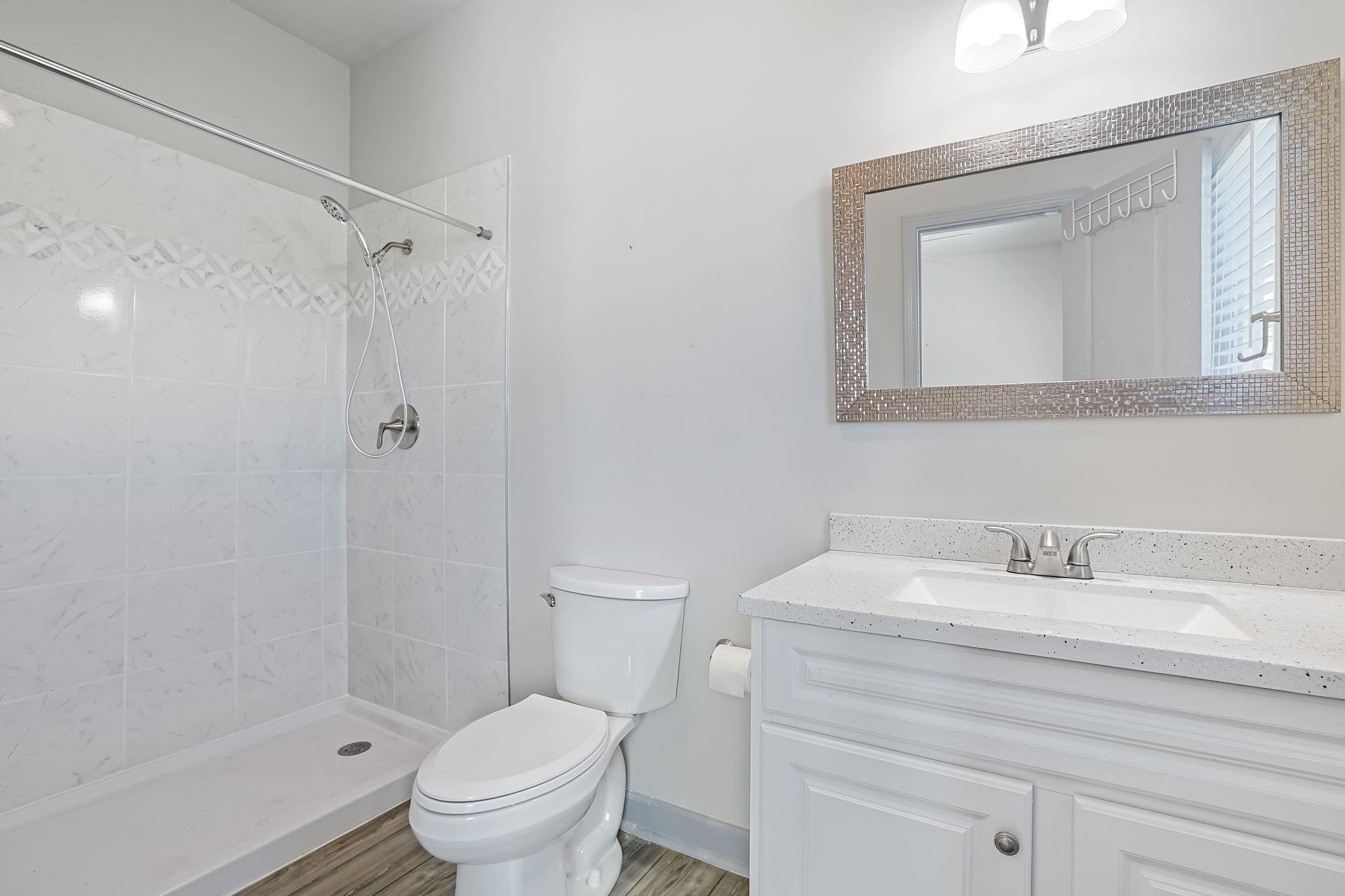 100 Willow Green Dr. Property Photo 26
