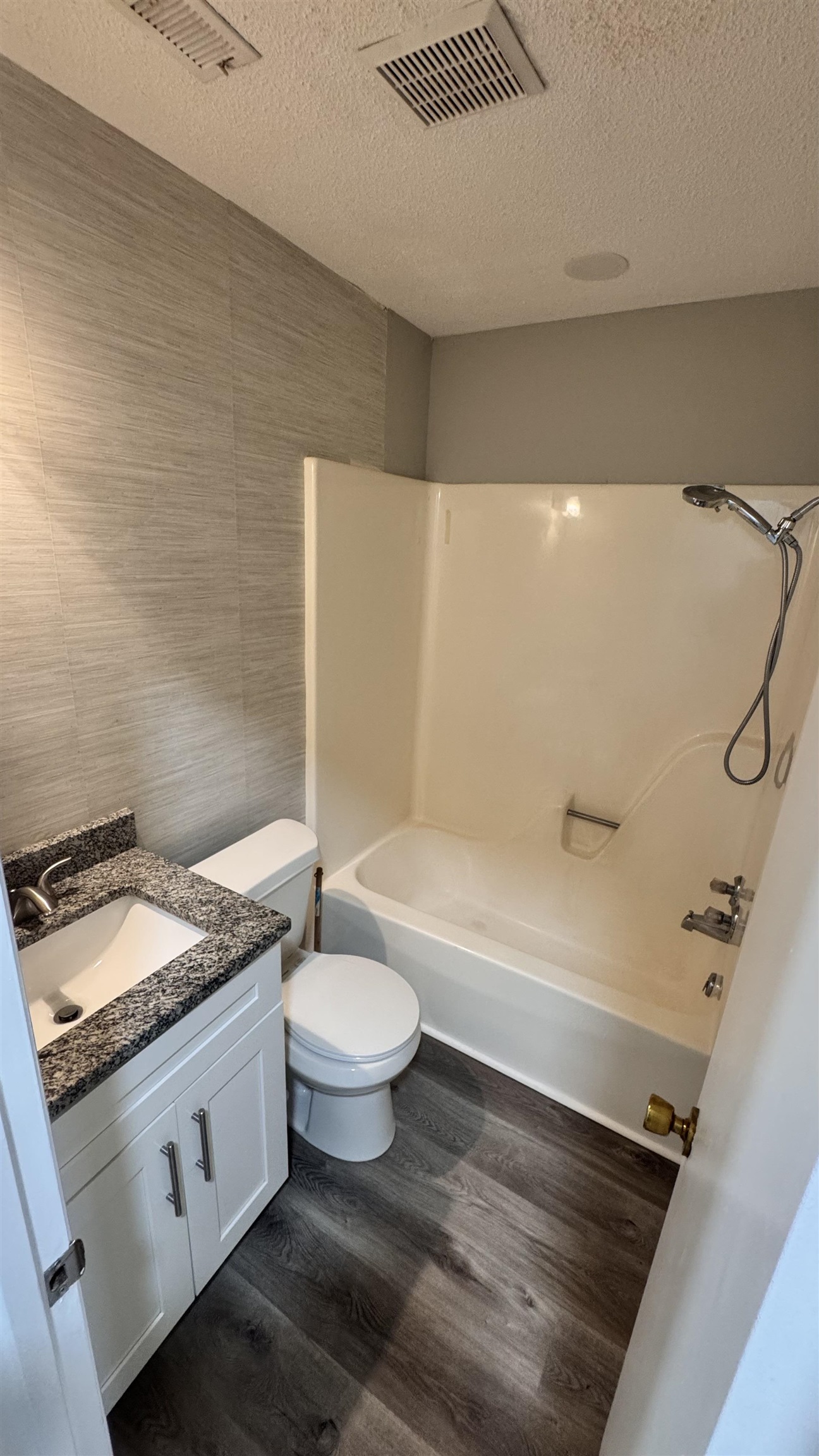 19 Century St. Property Photo 6