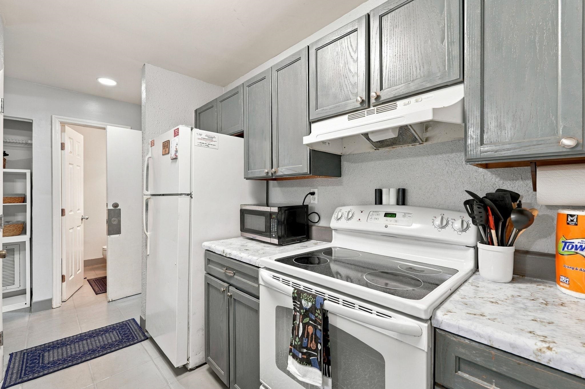 202 75th Ave. N Property Photo 8
