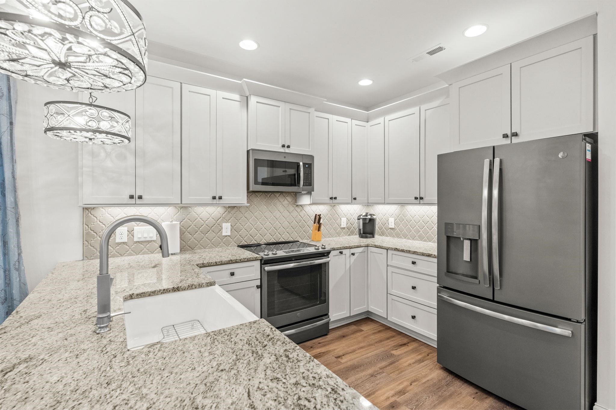 5228 Sea Coral Way Property Photo 6