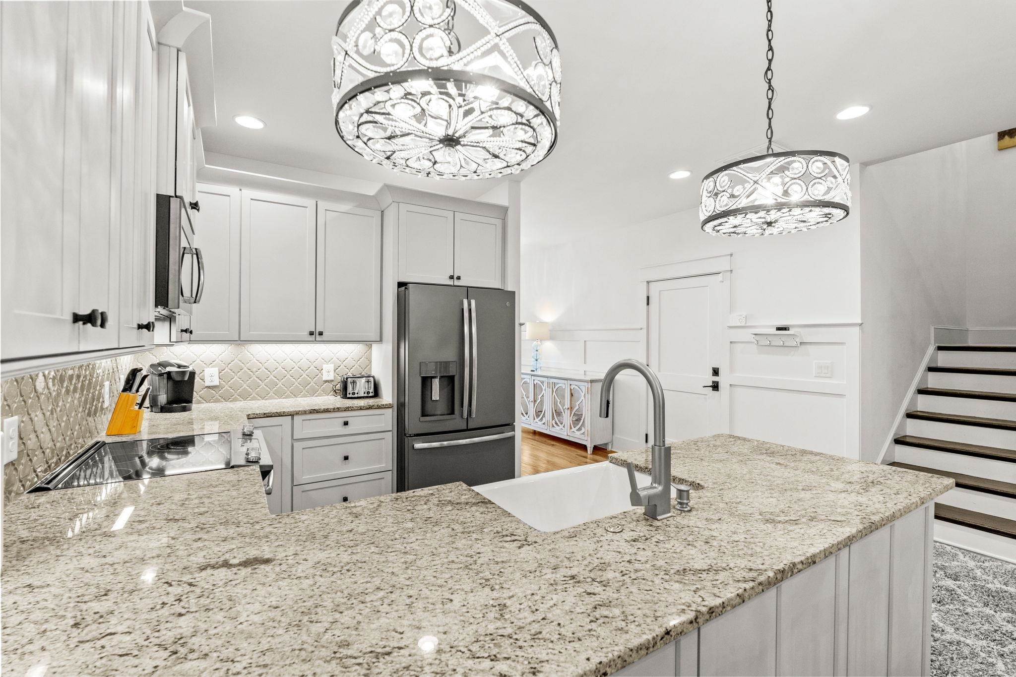 5228 Sea Coral Way Property Photo 8