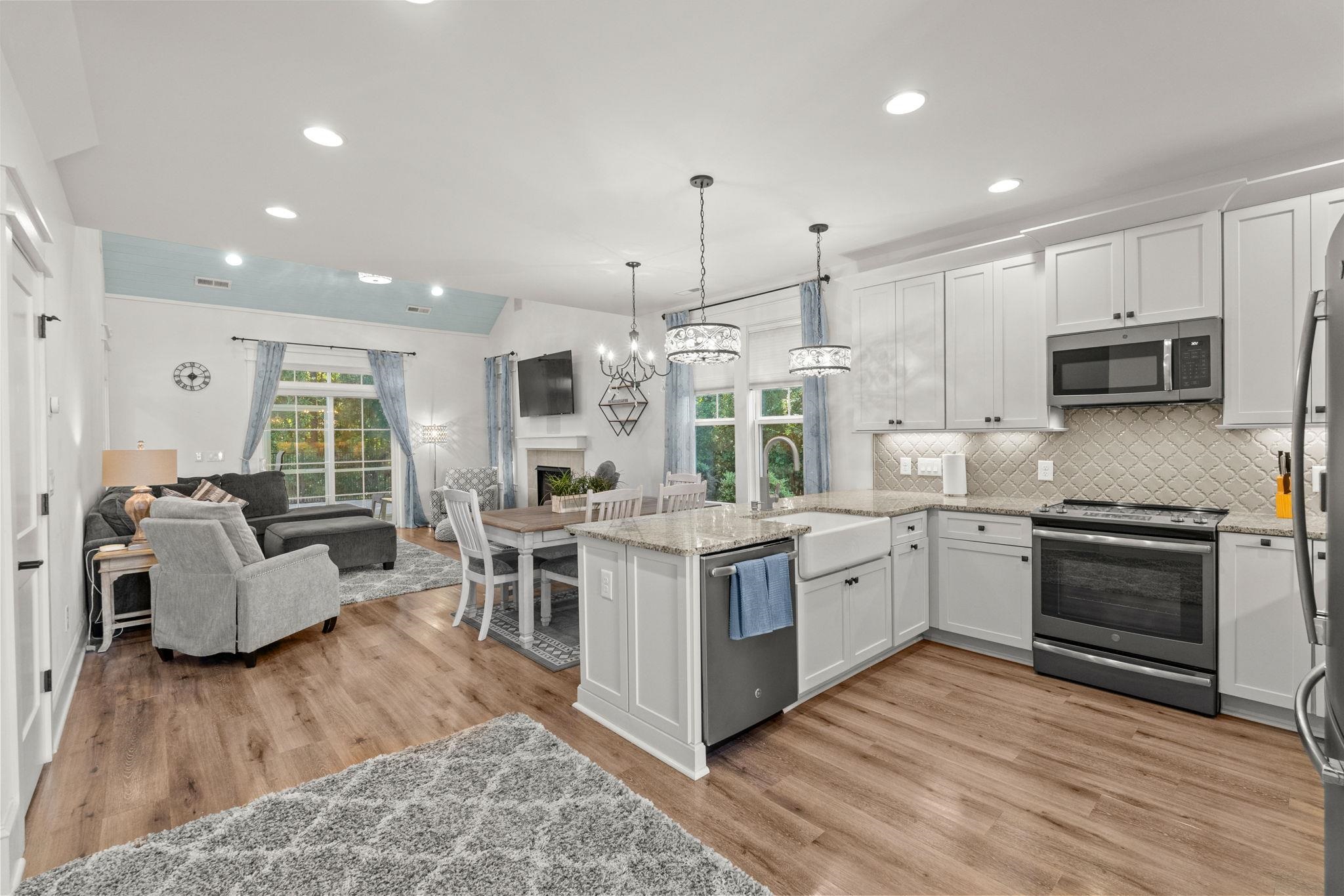 5228 Sea Coral Way Property Photo 12