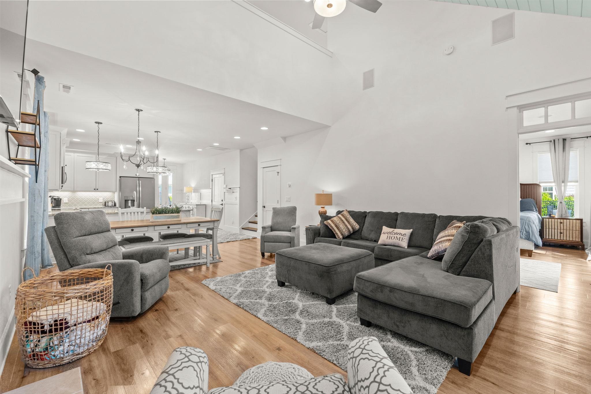 5228 Sea Coral Way Property Photo 18