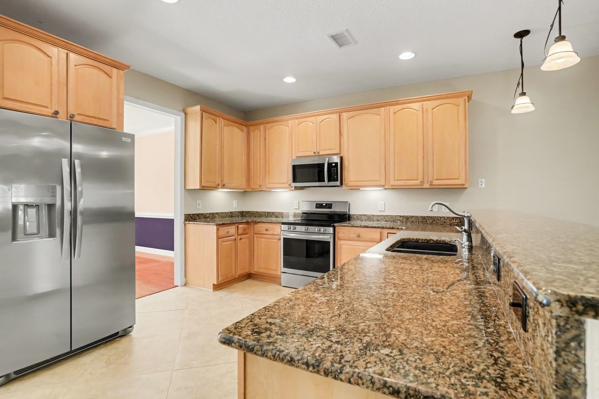786 Foxtail Dr. Property Photo 11