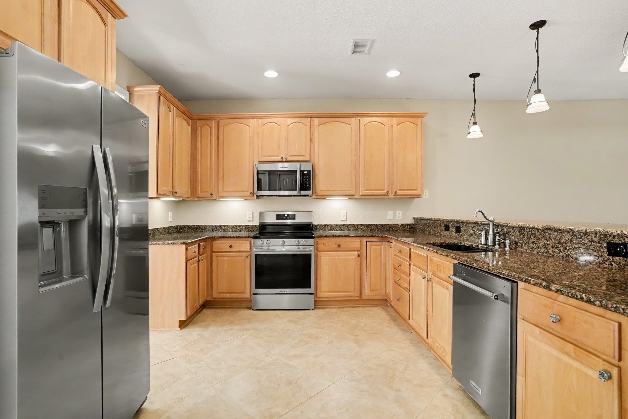 786 Foxtail Dr. Property Photo 13