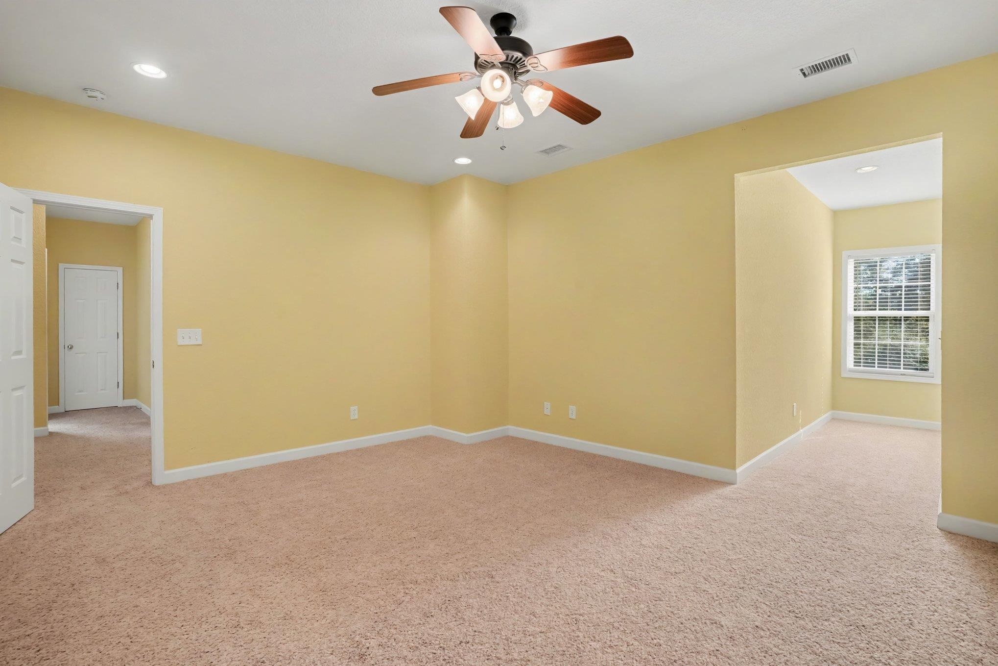 786 Foxtail Dr. Property Photo 33