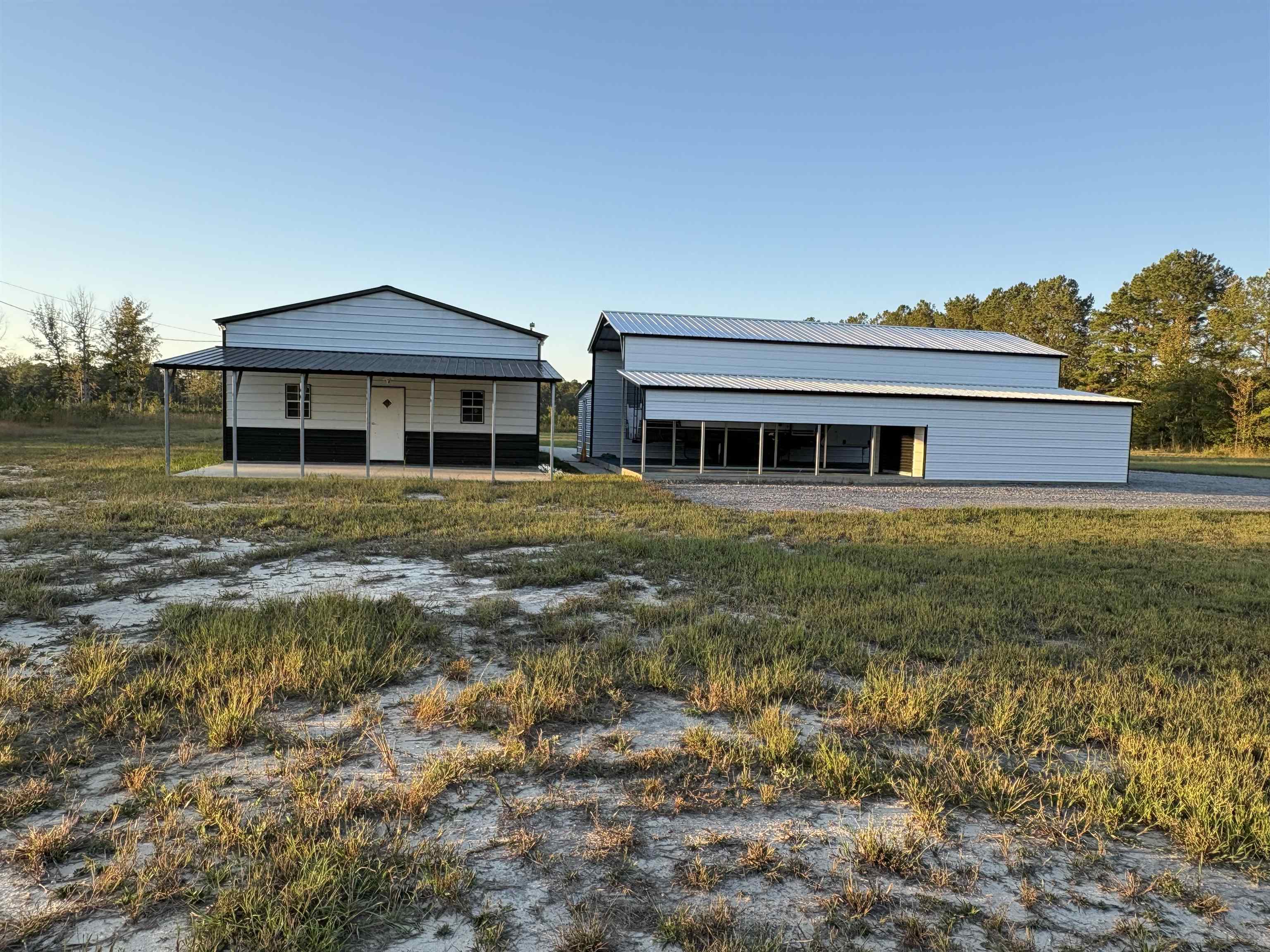 2710 Holly Rd. Property Photo 2