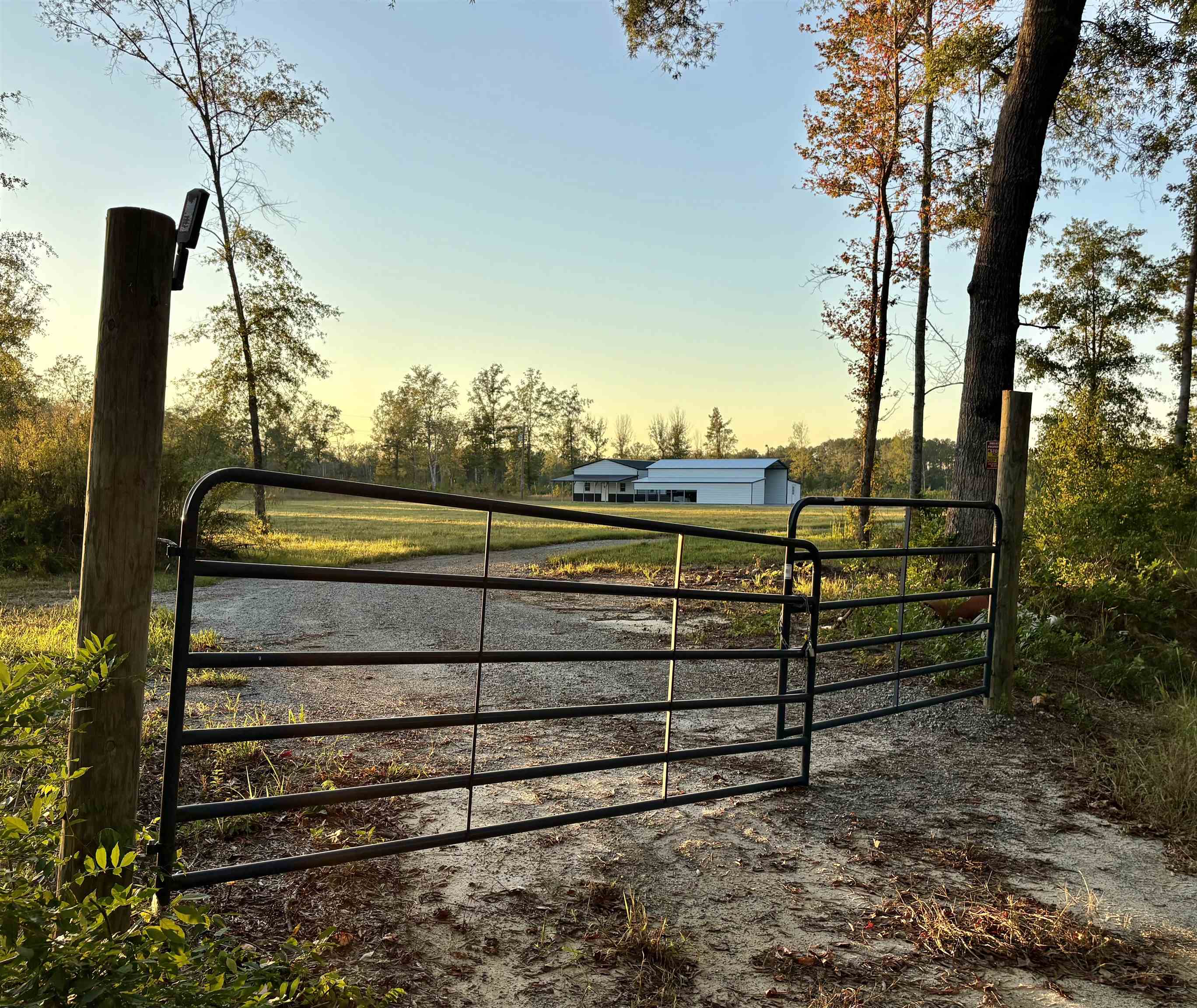 2710 Holly Rd. Property Photo 4