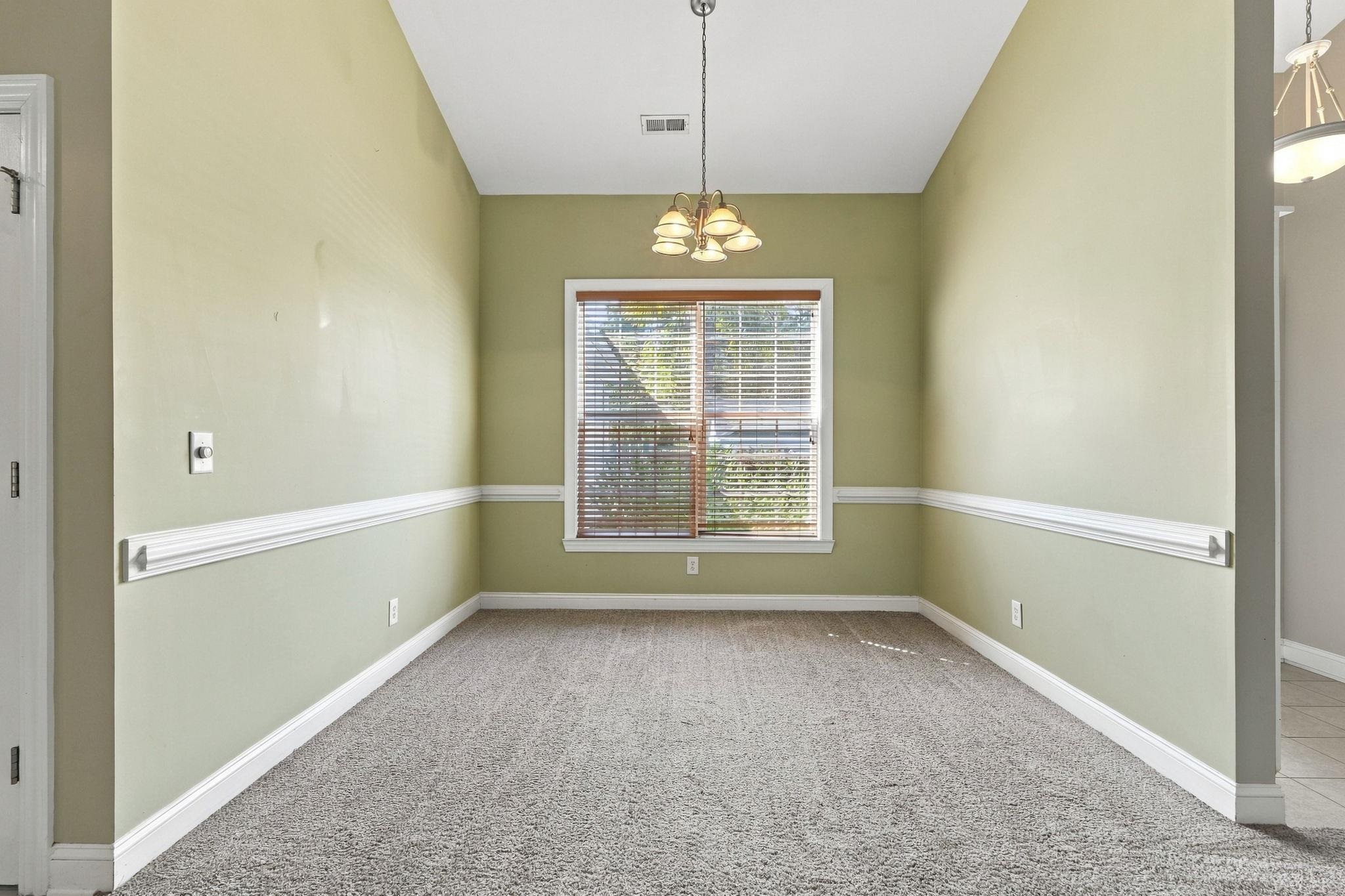 245 Colby Ct. Property Photo 5